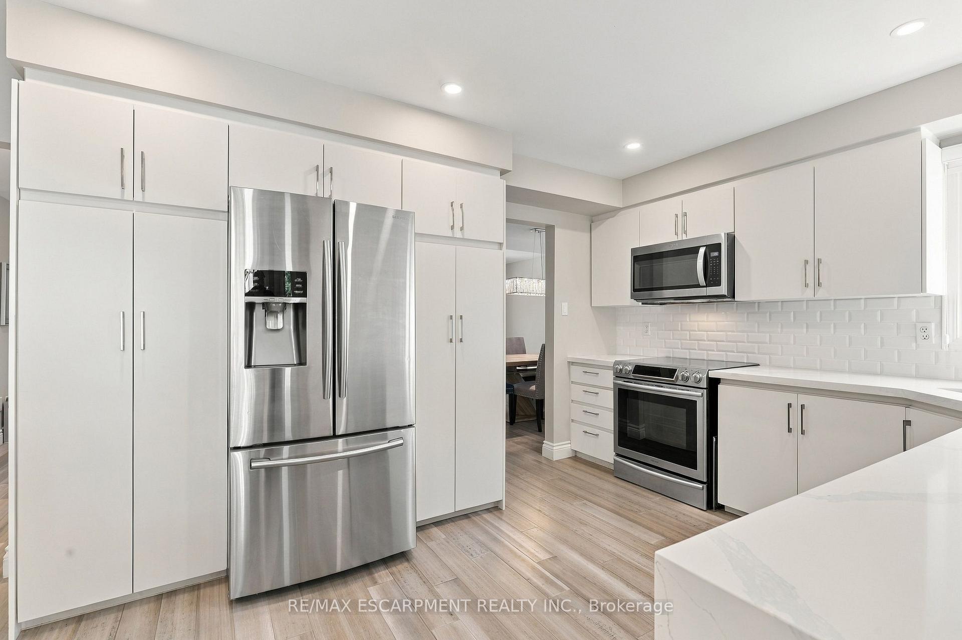 Photo 14 of 55 Darby Road, Guelph, Willow West/Sugarbush/West Acres — HOMEH
