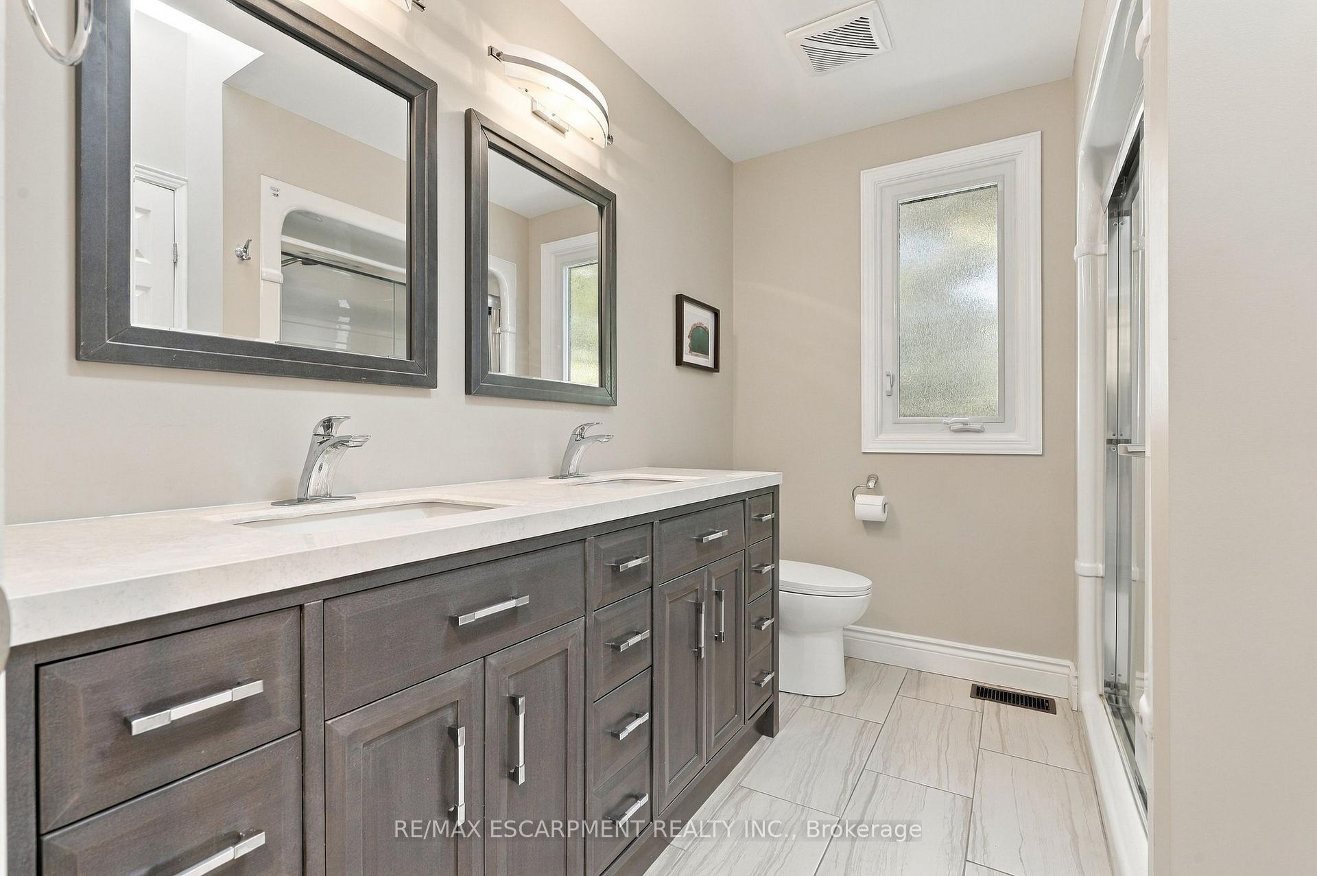 Photo 34 of 55 Darby Road, Guelph, Willow West/Sugarbush/West Acres — HOMEH