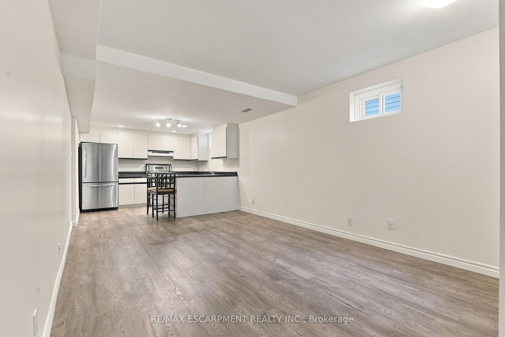 Photo 36 of 55 Darby Road, Guelph, Willow West/Sugarbush/West Acres — HOMEH