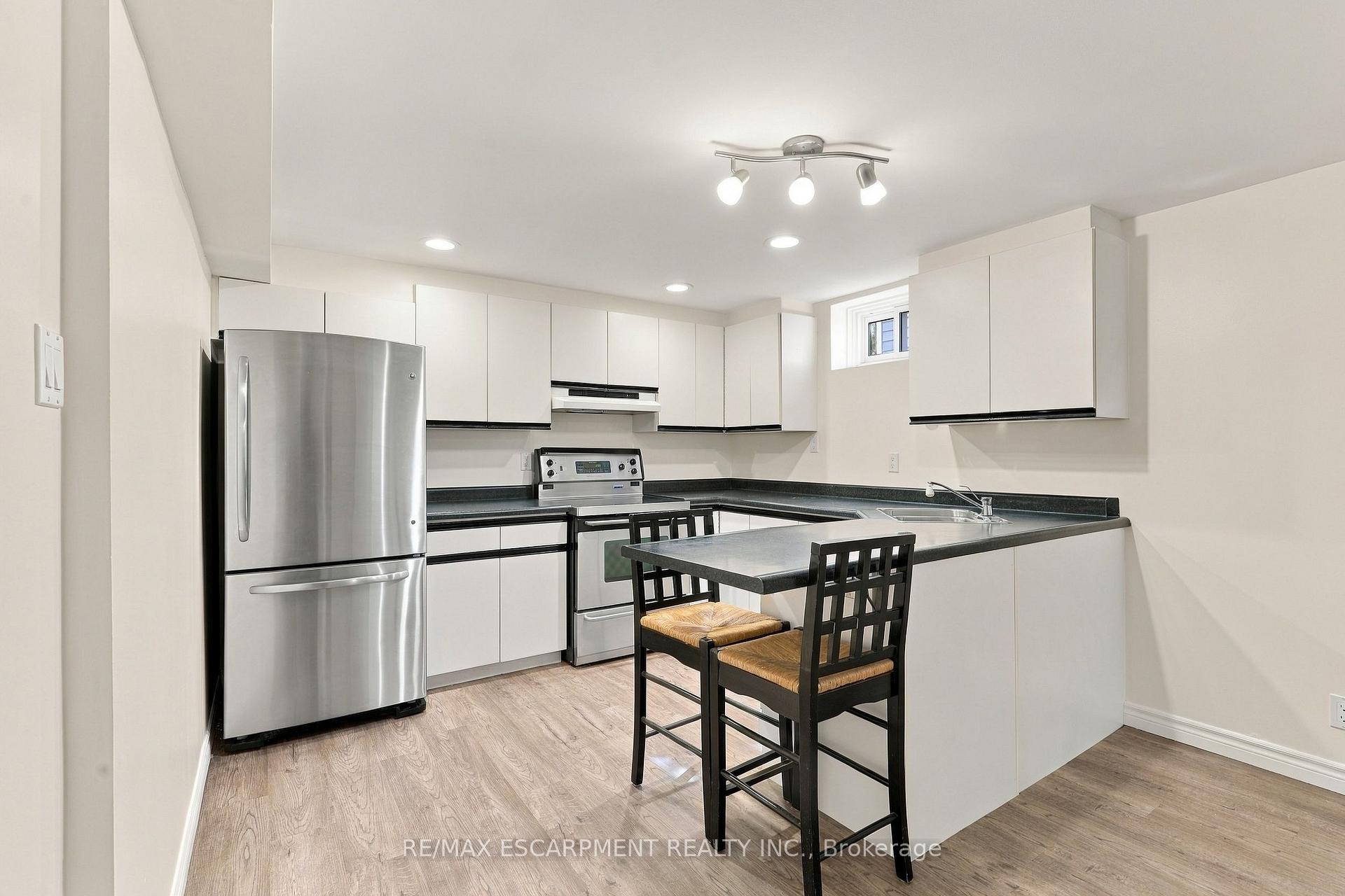 Photo 37 of 55 Darby Road, Guelph, Willow West/Sugarbush/West Acres — HOMEH
