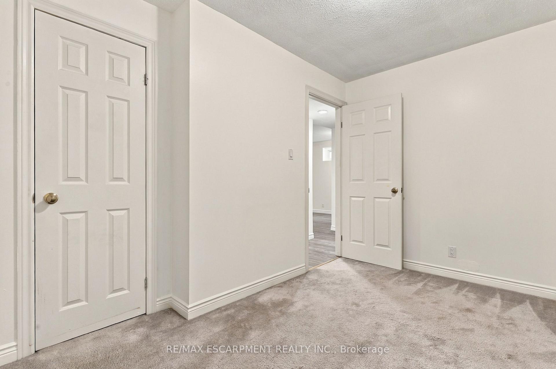 Photo 42 of 55 Darby Road, Guelph, Willow West/Sugarbush/West Acres — HOMEH