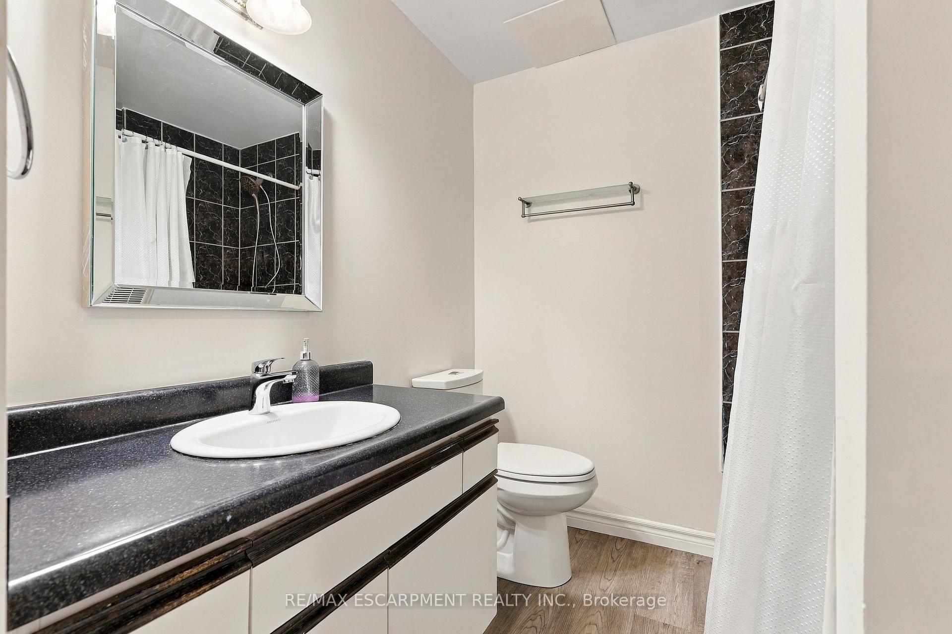 Photo 43 of 55 Darby Road, Guelph, Willow West/Sugarbush/West Acres — HOMEH