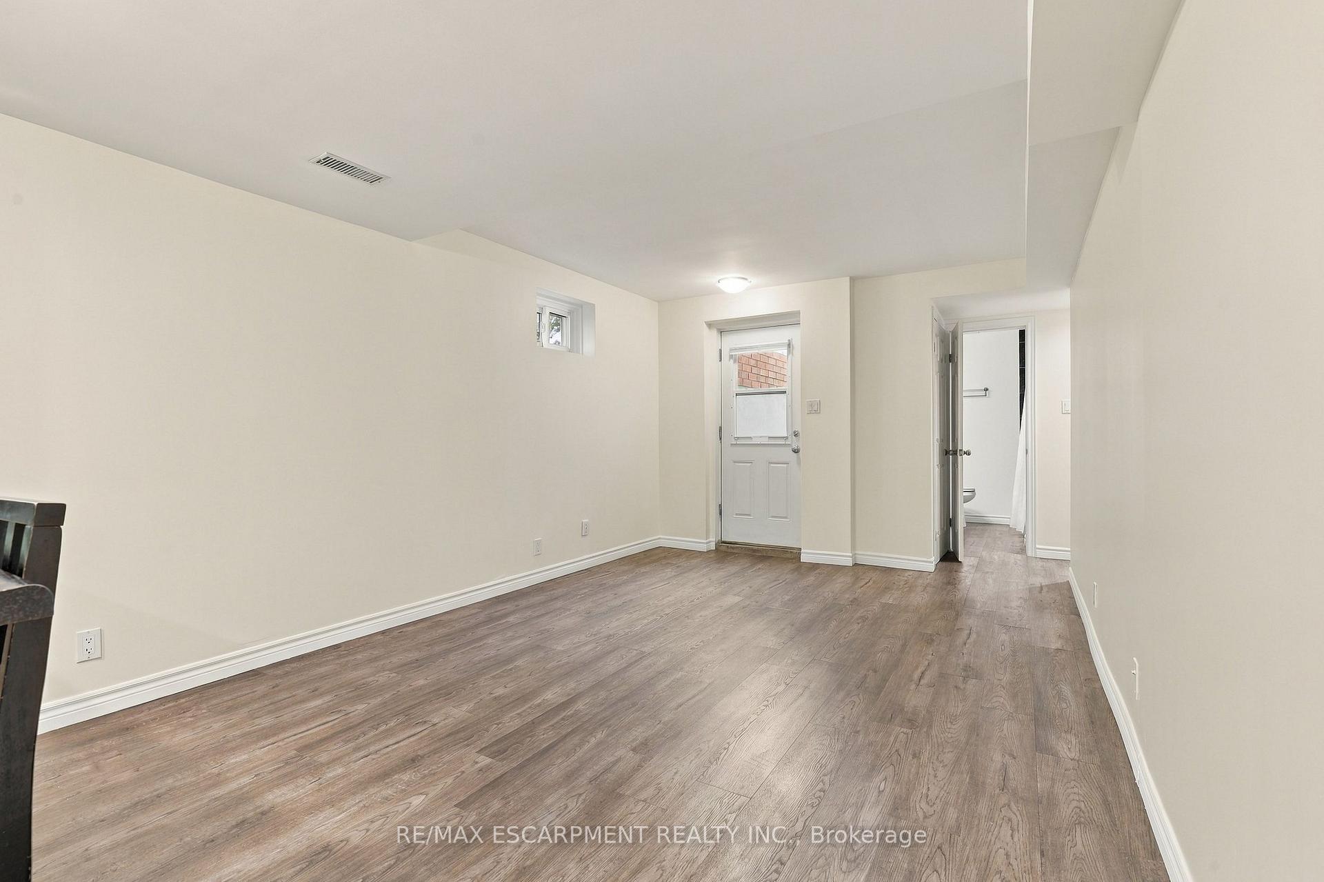 Photo 44 of 55 Darby Road, Guelph, Willow West/Sugarbush/West Acres — HOMEH