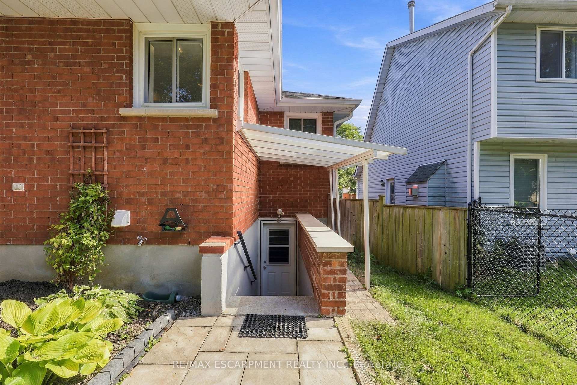 Photo 46 of 55 Darby Road, Guelph, Willow West/Sugarbush/West Acres — HOMEH