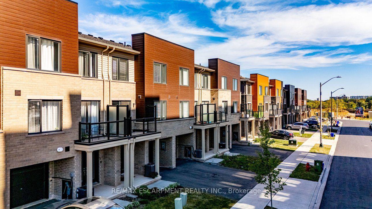 Photo of 7 Roxanne Drive