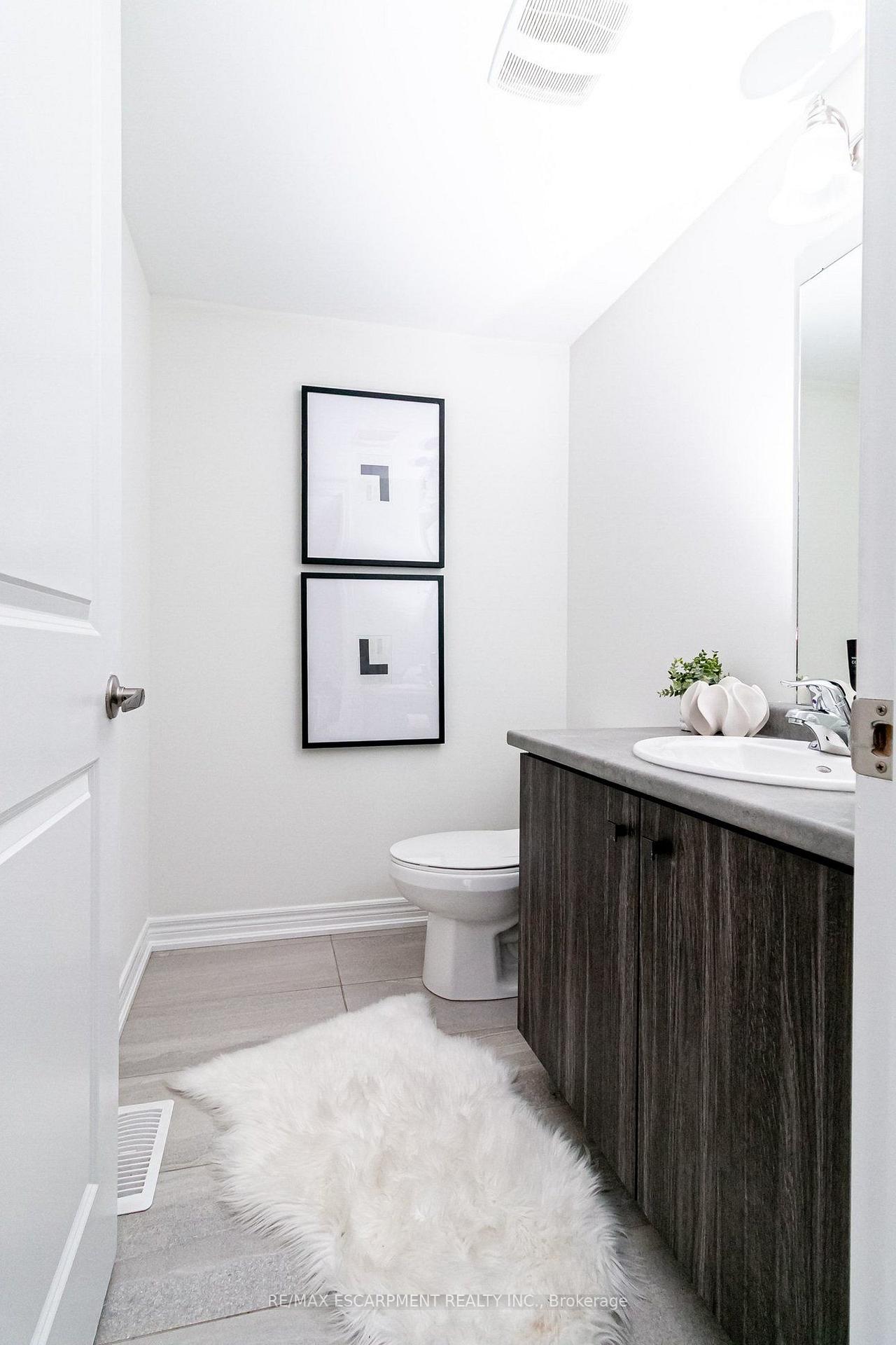 Photo 33 of 7 Roxanne Drive, Hamilton, McQuesten — HOMEH