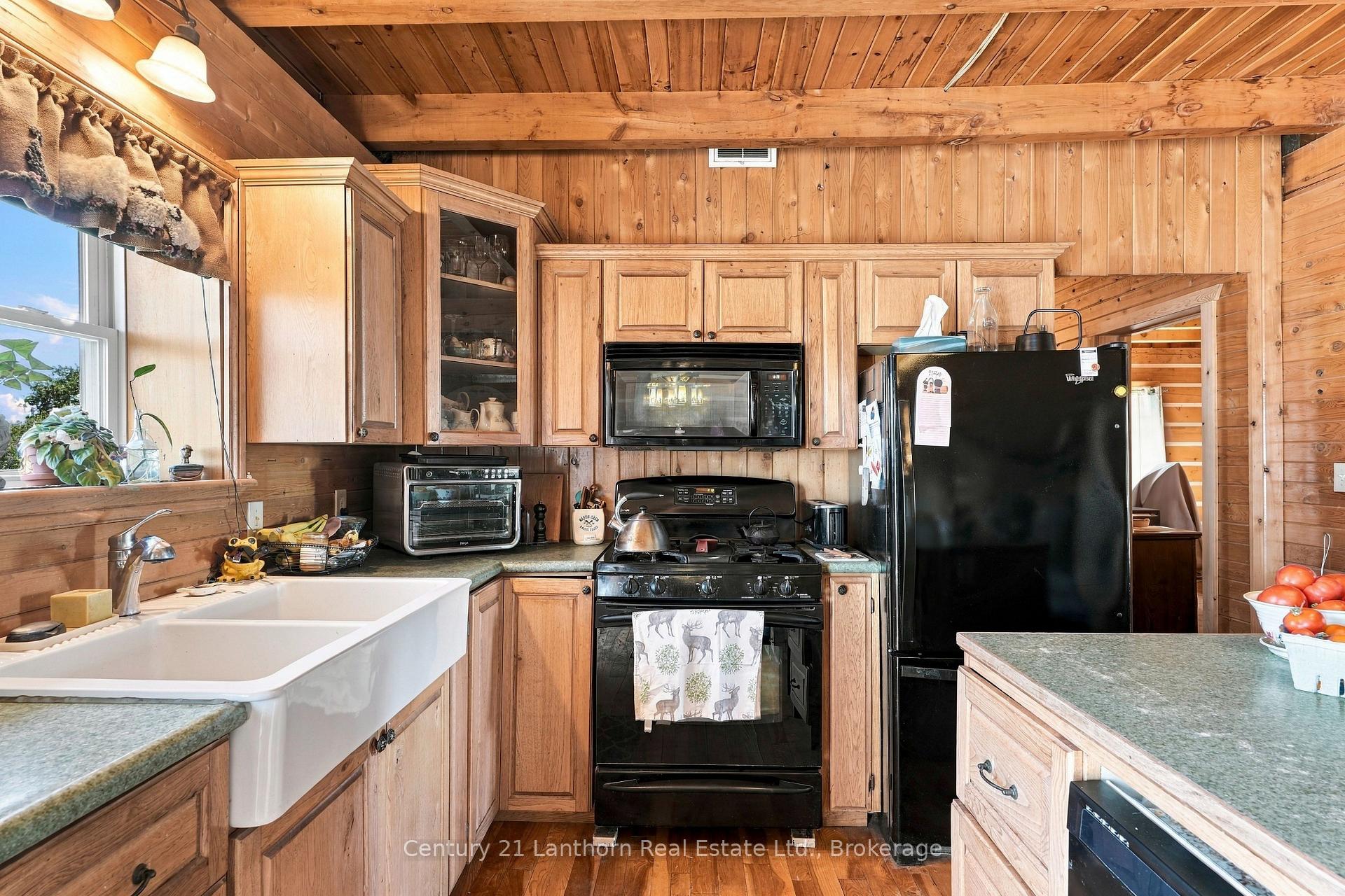 Photo 9 of 939 Kelly Road, Prince Edward County, Athol Ward — HOMEH