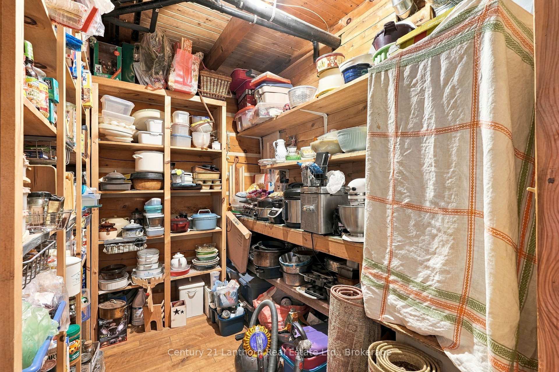 Photo 11 of 939 Kelly Road, Prince Edward County, Athol Ward — HOMEH