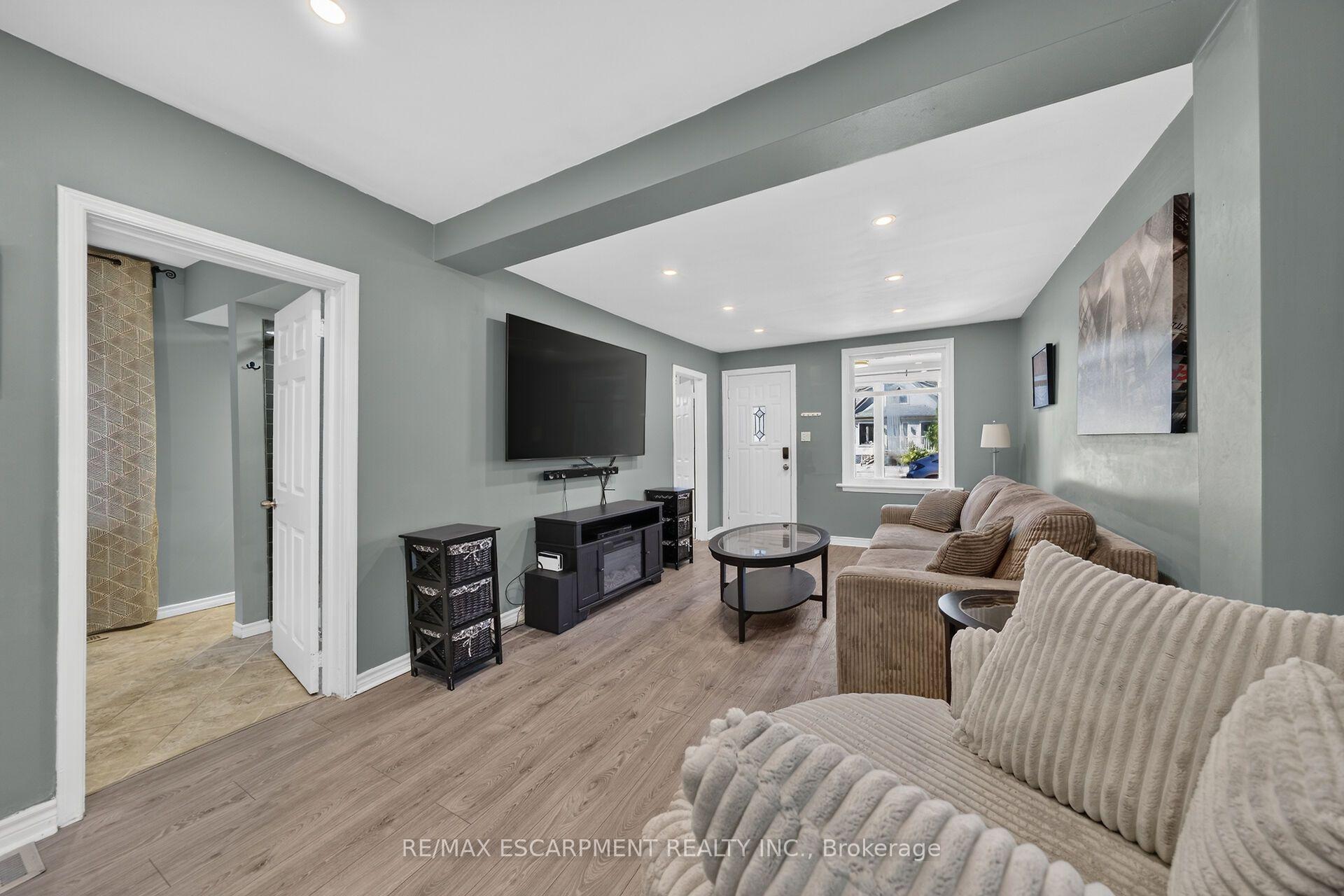Photo 9 of 7 East 24th Street, Hamilton, Eastmount — HOMEH
