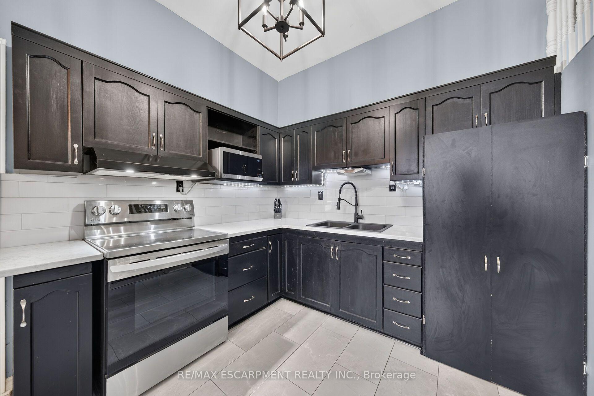 Photo 12 of 7 East 24th Street, Hamilton, Eastmount — HOMEH