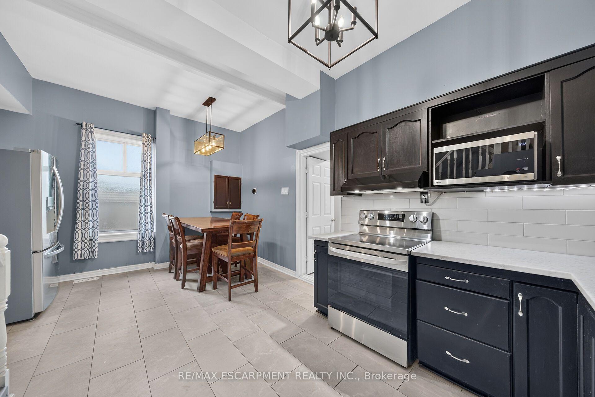 Photo 14 of 7 East 24th Street, Hamilton, Eastmount — HOMEH