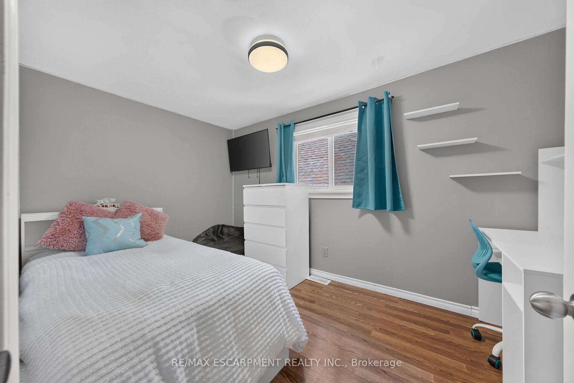 Photo 25 of 7 East 24th Street, Hamilton, Eastmount — HOMEH