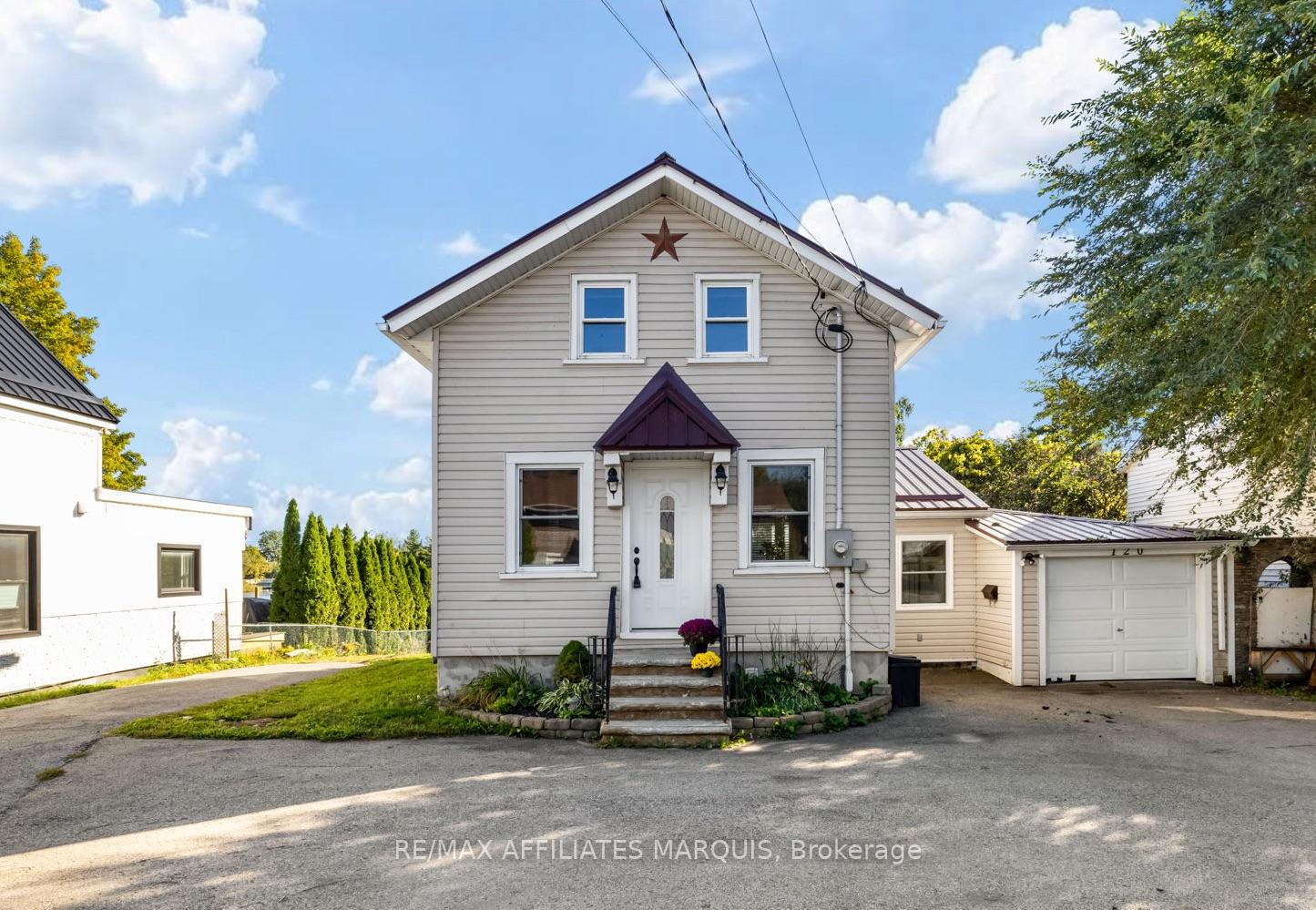Photo 1 of 120 Queen Street, Smiths Falls, Smiths Falls — HOMEH