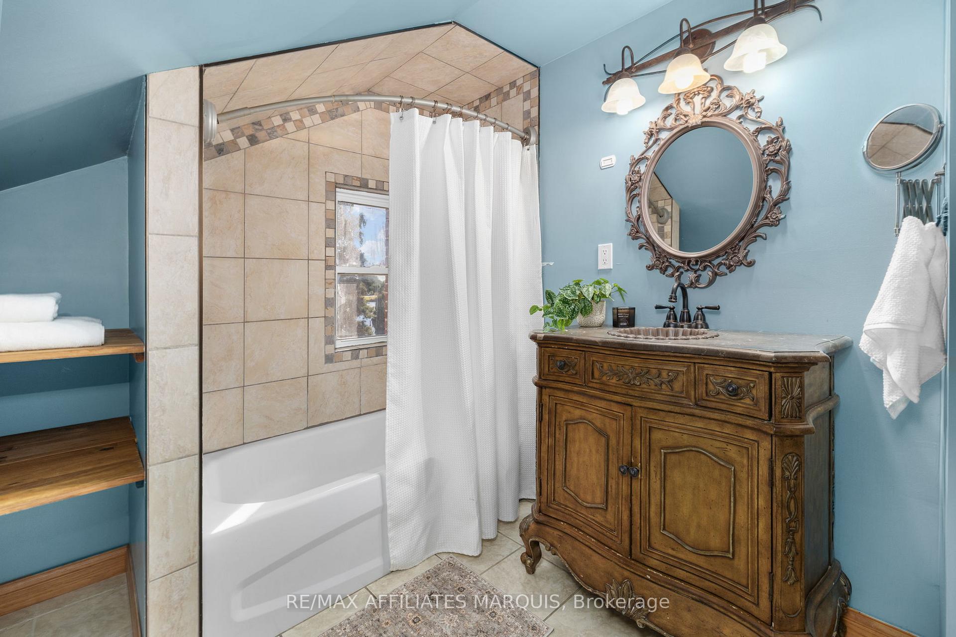 Photo 27 of 120 Queen Street, Smiths Falls, Smiths Falls — HOMEH