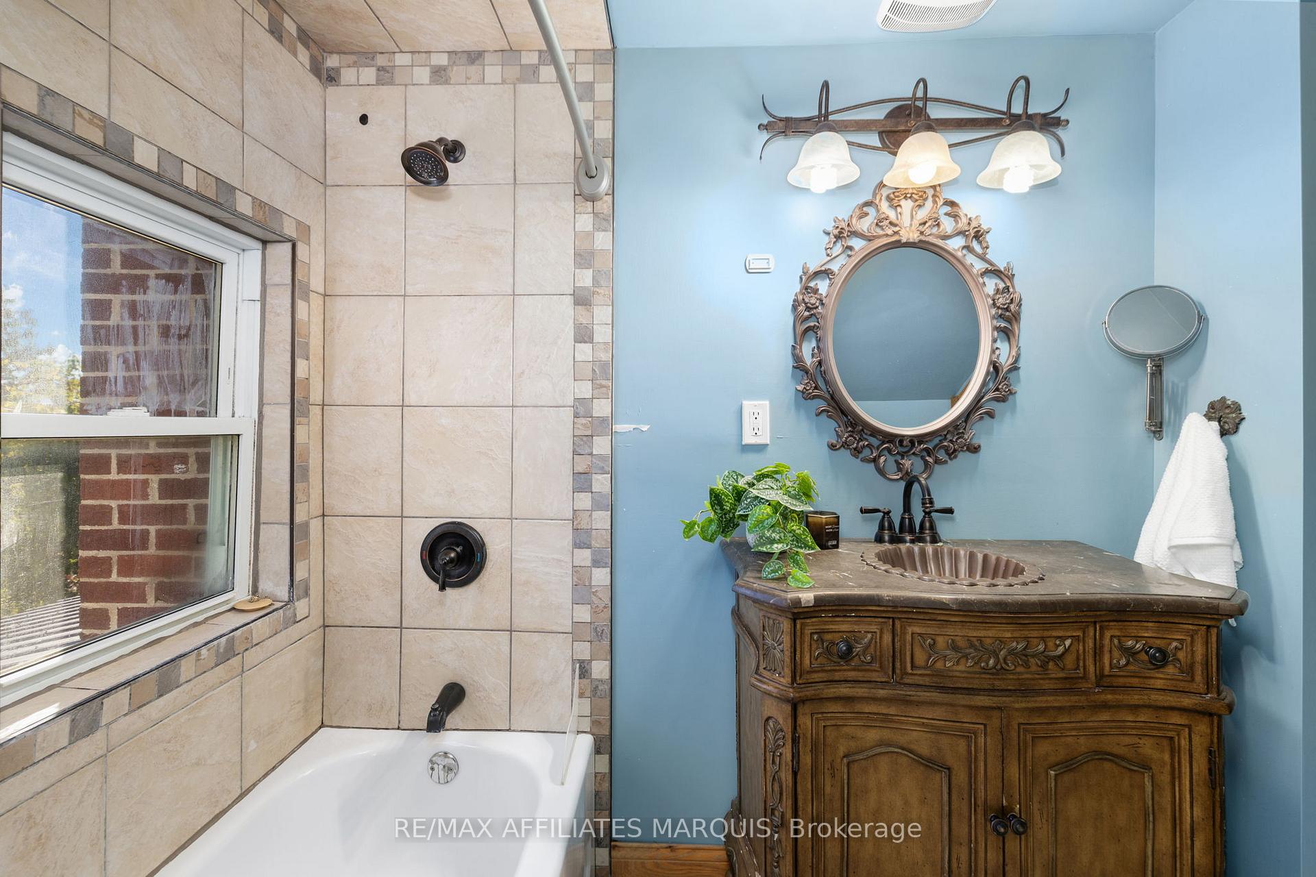 Photo 28 of 120 Queen Street, Smiths Falls, Smiths Falls — HOMEH