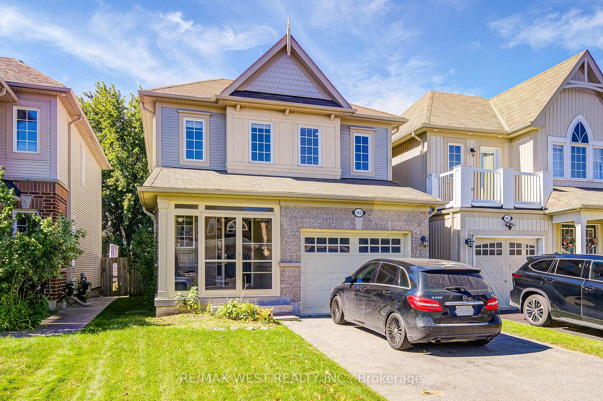 Photo 3 of 143 Allworth Crescent, Clarington, Bowmanville — HOMEH