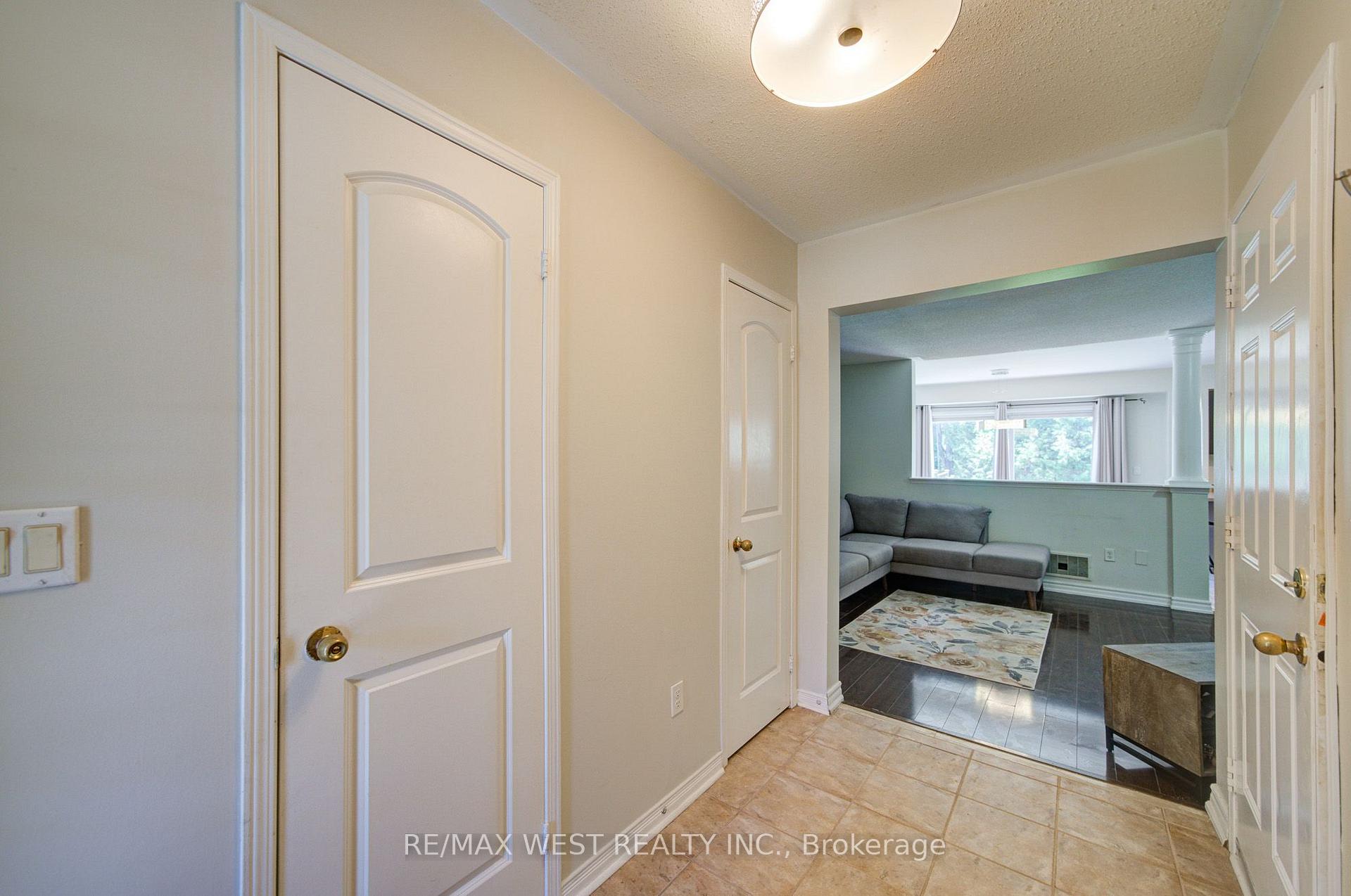 Photo 7 of 143 Allworth Crescent, Clarington, Bowmanville — HOMEH