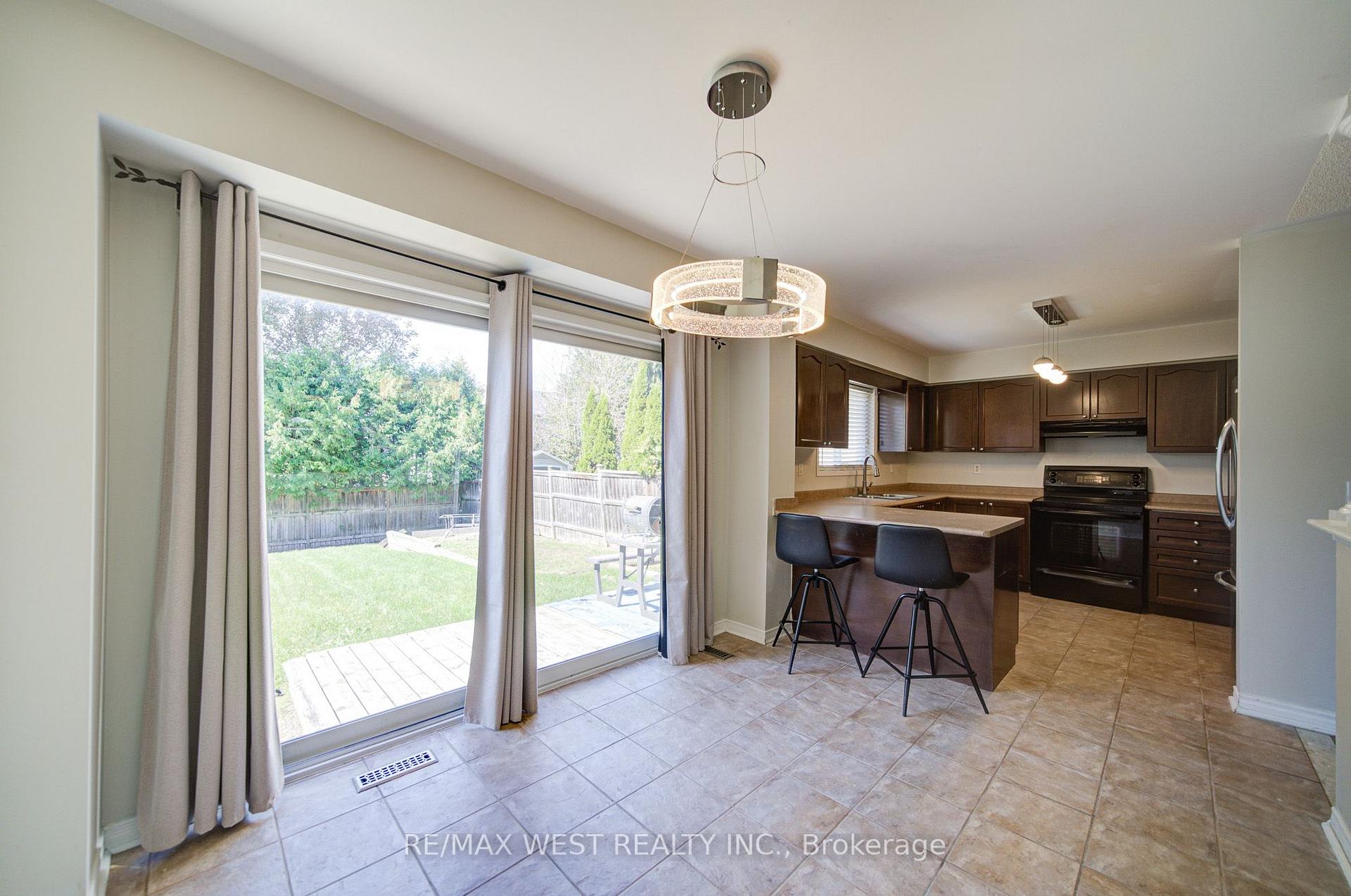 Photo 22 of 143 Allworth Crescent, Clarington, Bowmanville — HOMEH