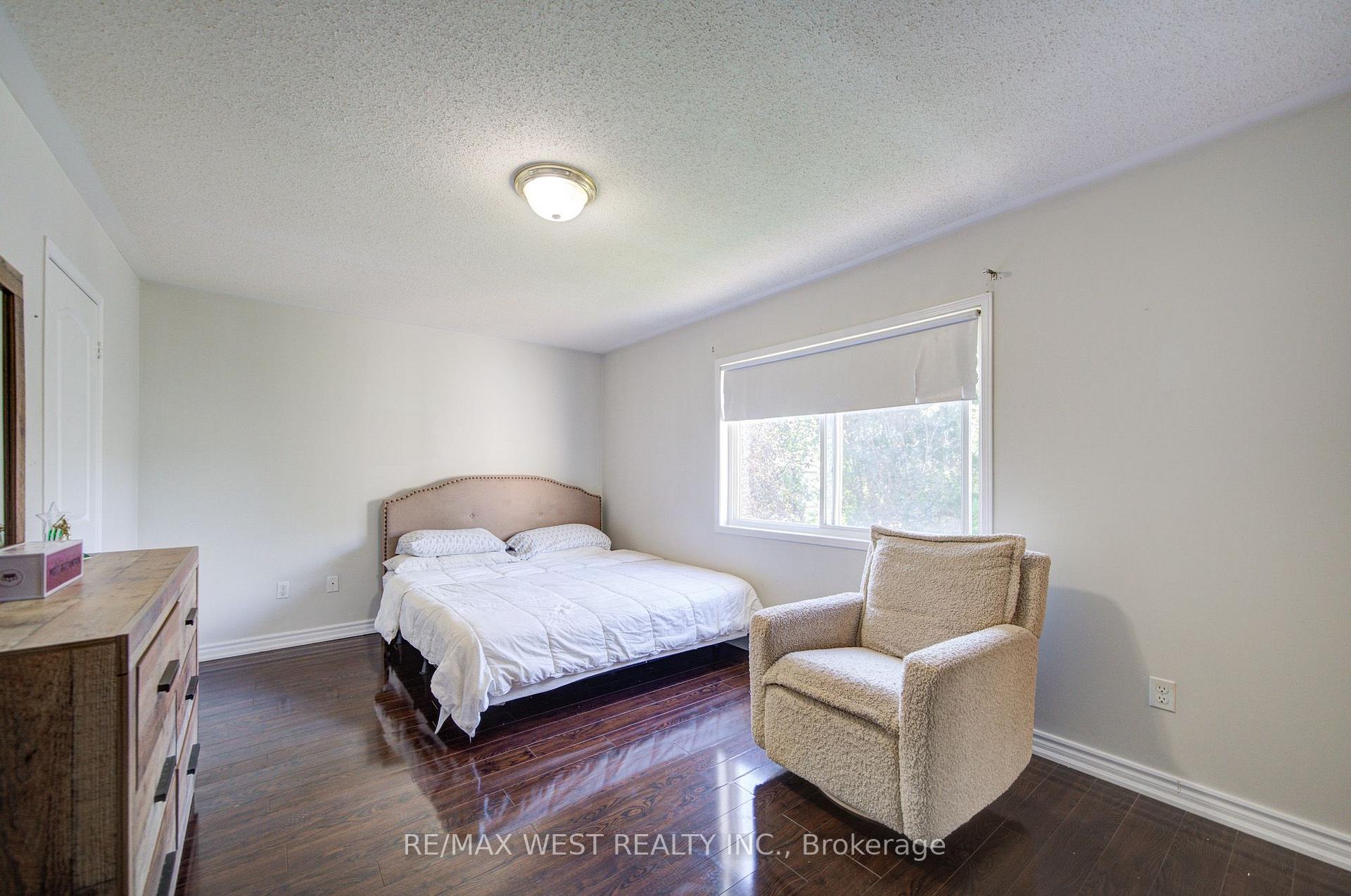 Photo 26 of 143 Allworth Crescent, Clarington, Bowmanville — HOMEH