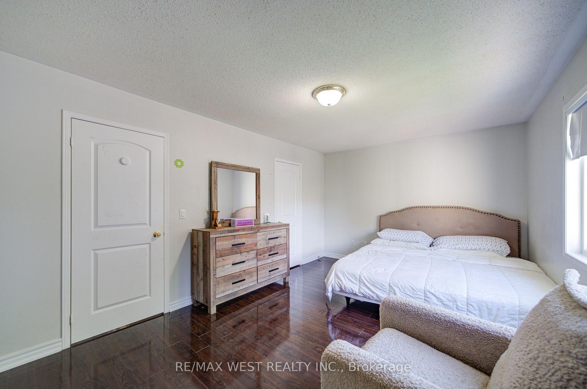 Photo 28 of 143 Allworth Crescent, Clarington, Bowmanville — HOMEH