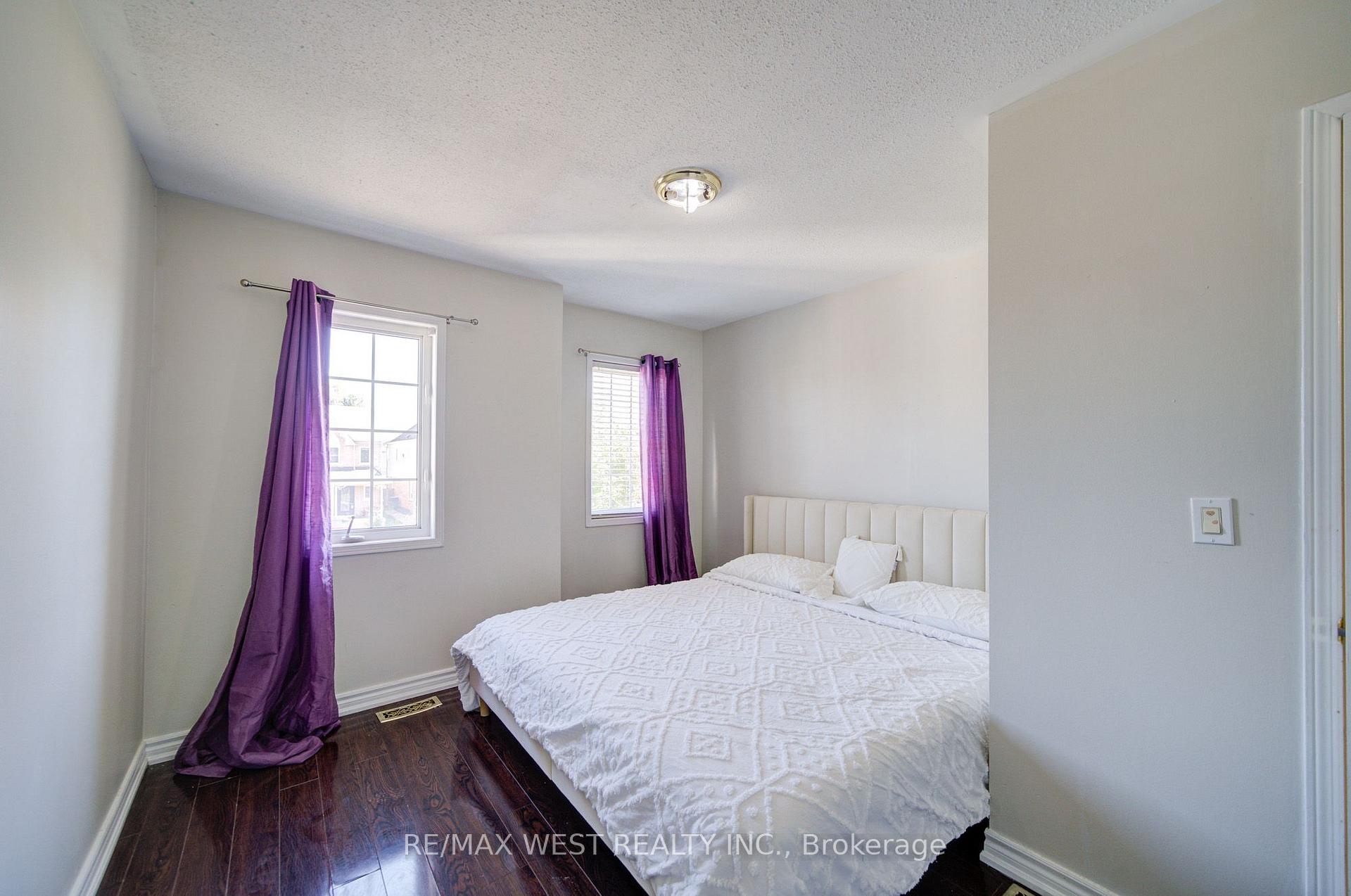 Photo 34 of 143 Allworth Crescent, Clarington, Bowmanville — HOMEH