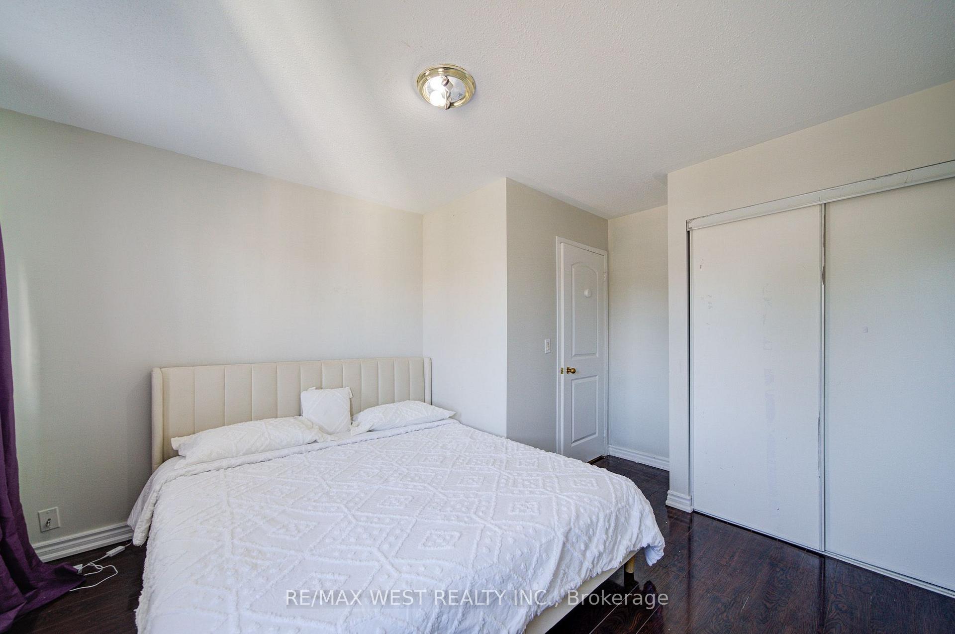 Photo 35 of 143 Allworth Crescent, Clarington, Bowmanville — HOMEH