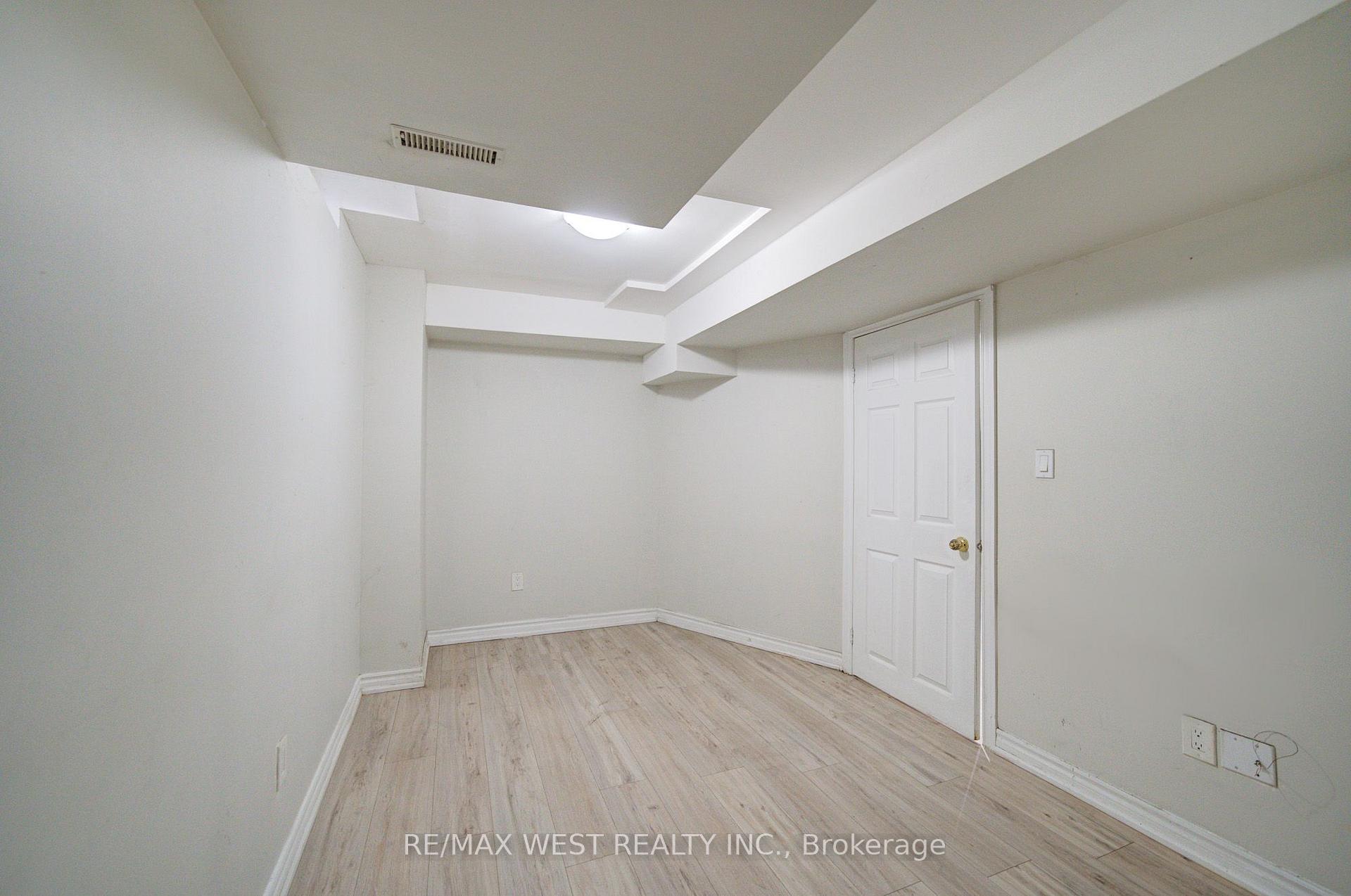 Photo 38 of 143 Allworth Crescent, Clarington, Bowmanville — HOMEH