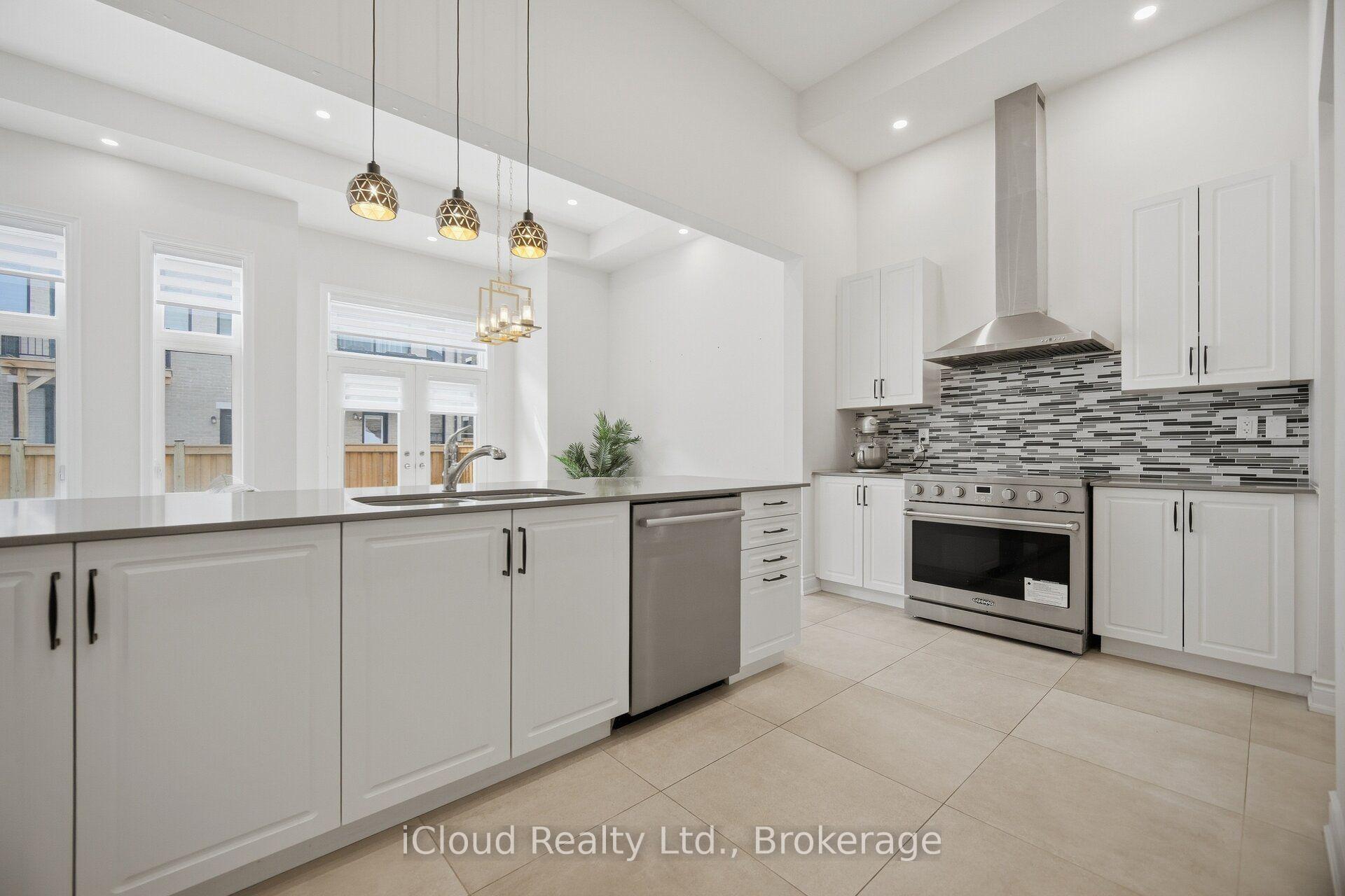 Photo 11 of 1400 Yellow Rose Circle, Oakville, Glen Abbey — HOMEH