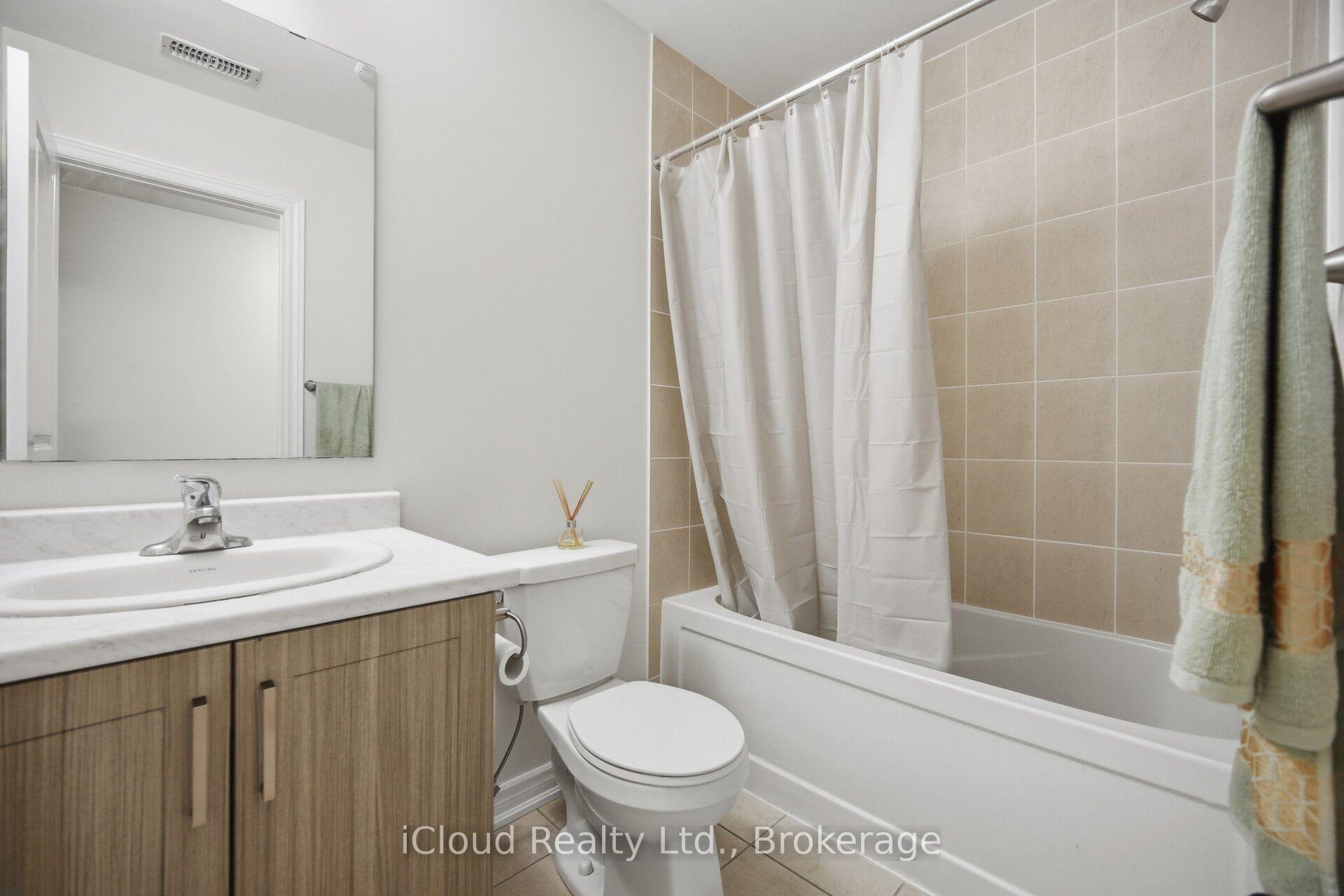 Photo 46 of 1400 Yellow Rose Circle, Oakville, Glen Abbey — HOMEH