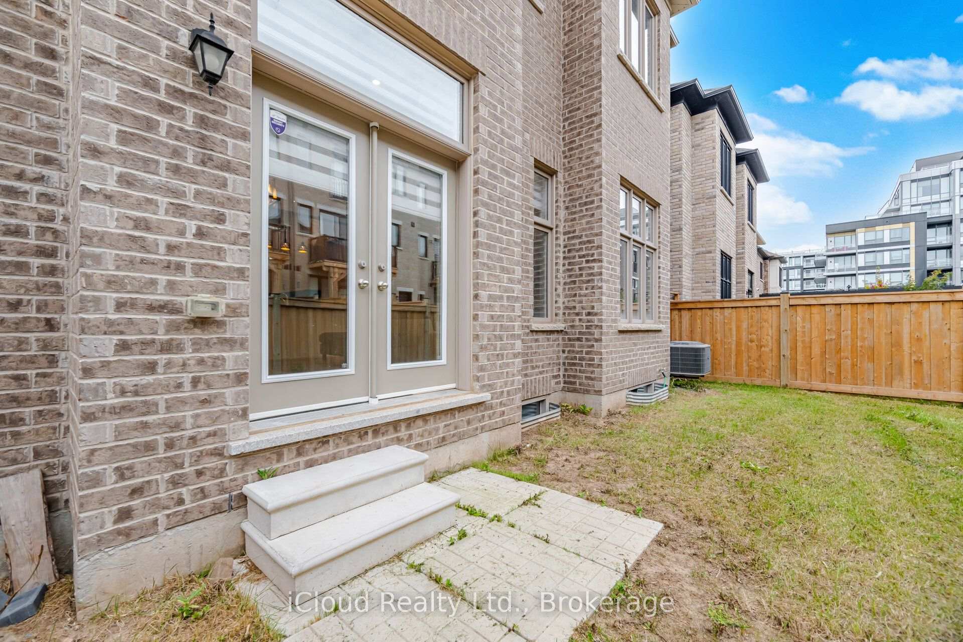 Photo 47 of 1400 Yellow Rose Circle, Oakville, Glen Abbey — HOMEH