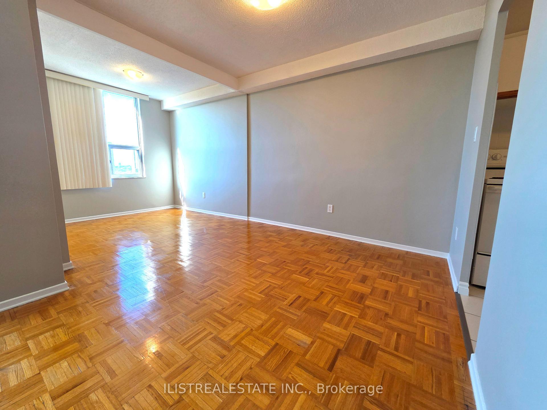Photo 19 of Unit 1808, 20 Edgecliffe Golfway, Toronto, Flemingdon Park — HOMEH