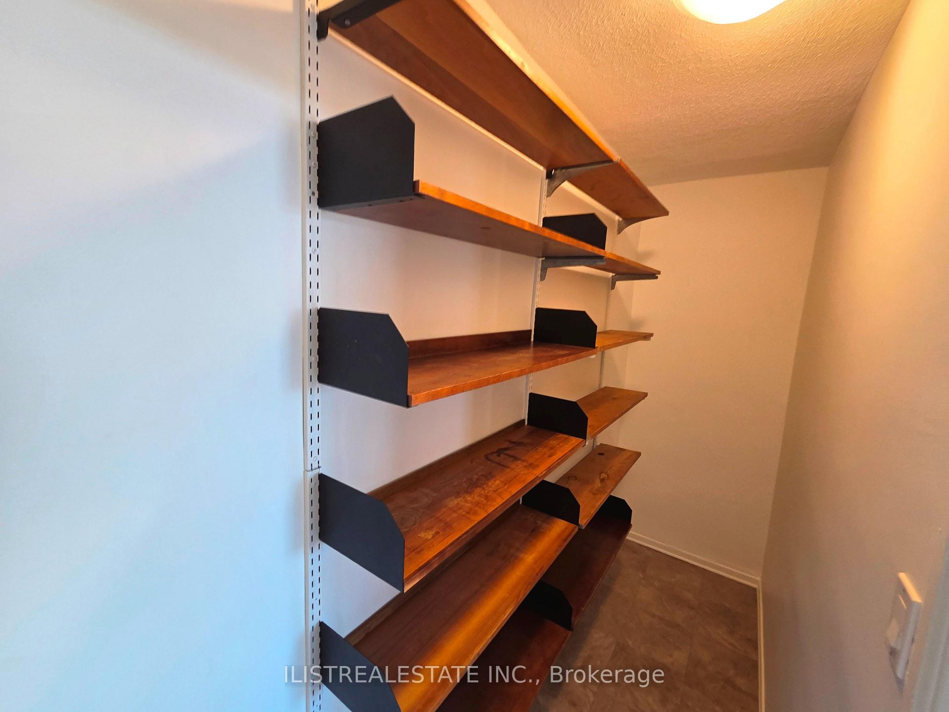 Photo 28 of Unit 1808, 20 Edgecliffe Golfway, Toronto, Flemingdon Park — HOMEH