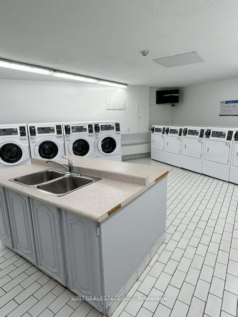 Photo 35 of Unit 1808, 20 Edgecliffe Golfway, Toronto, Flemingdon Park — HOMEH