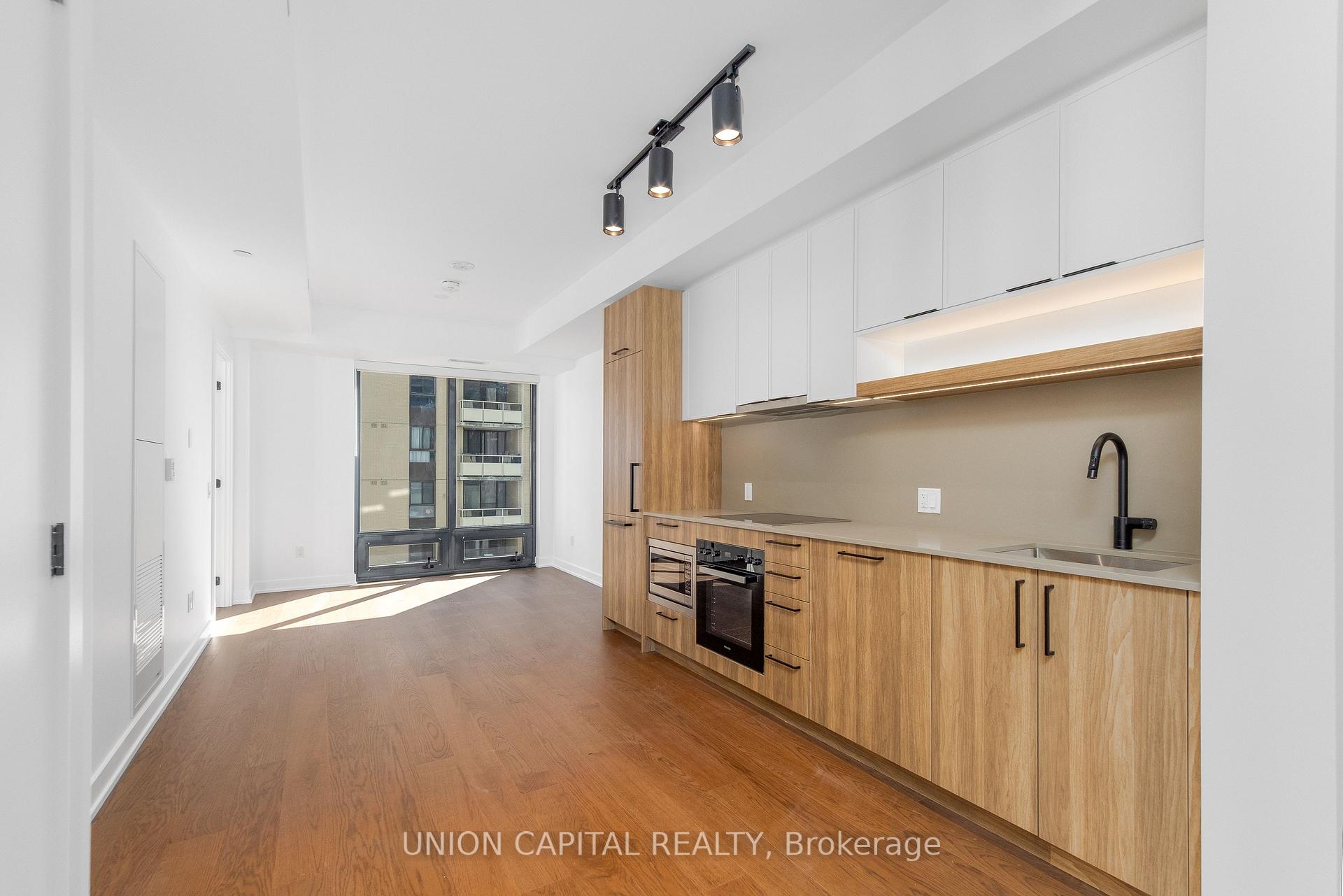 Photo 15 of Unit 1802, 91 Montclair Avenue, Toronto, Forest Hill South — HOMEH