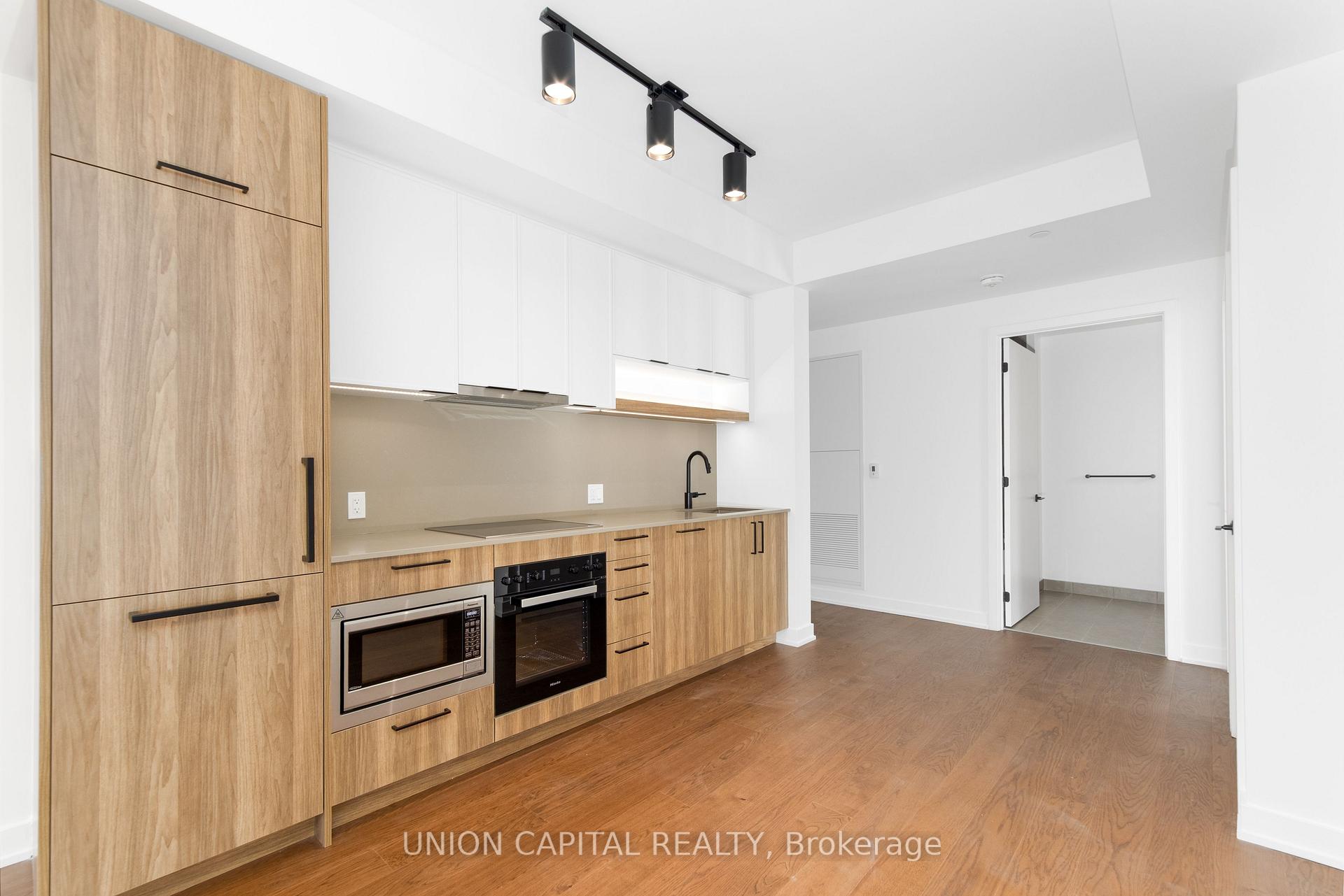 Photo 19 of Unit 1802, 91 Montclair Avenue, Toronto, Forest Hill South — HOMEH