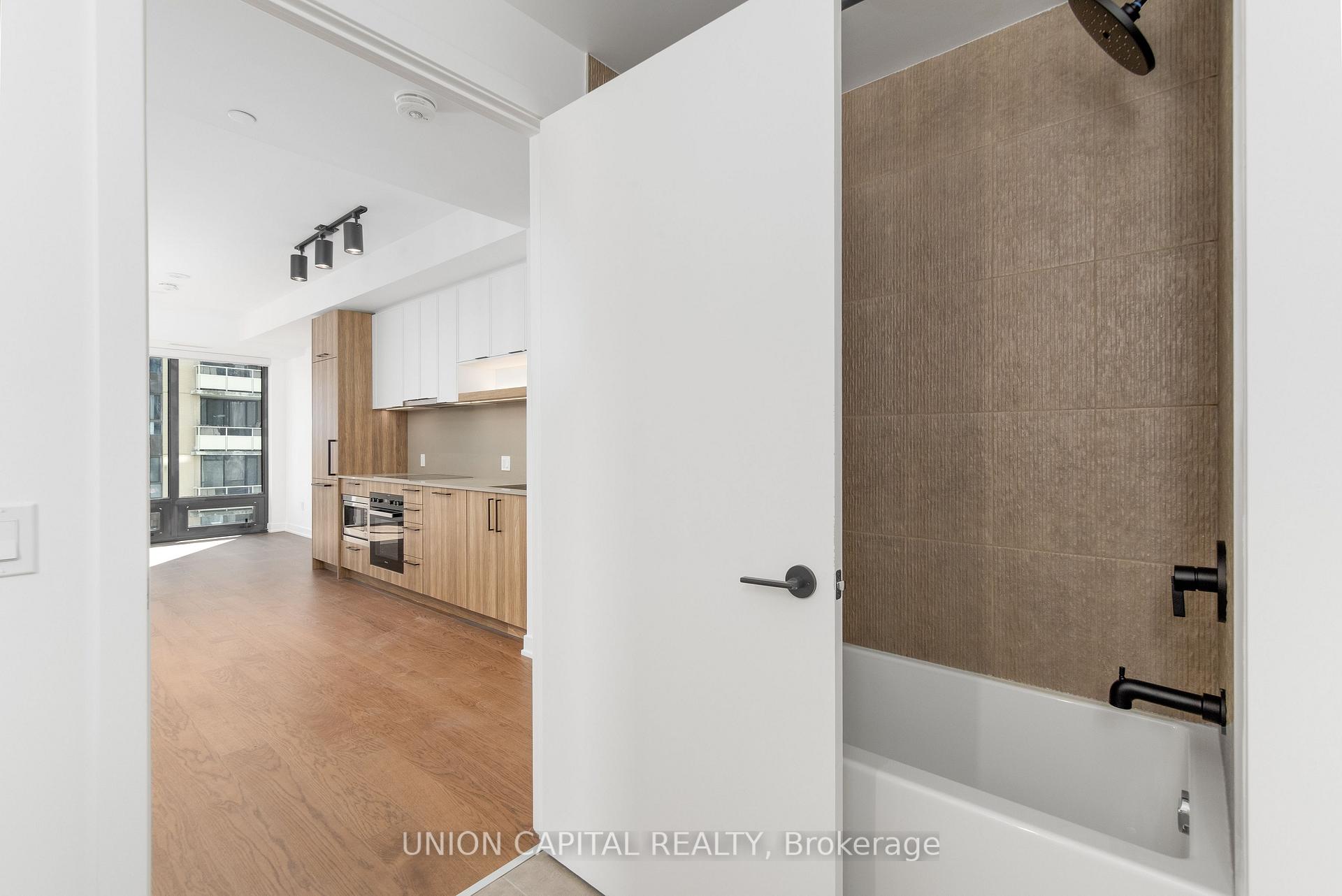 Photo 26 of Unit 1802, 91 Montclair Avenue, Toronto, Forest Hill South — HOMEH