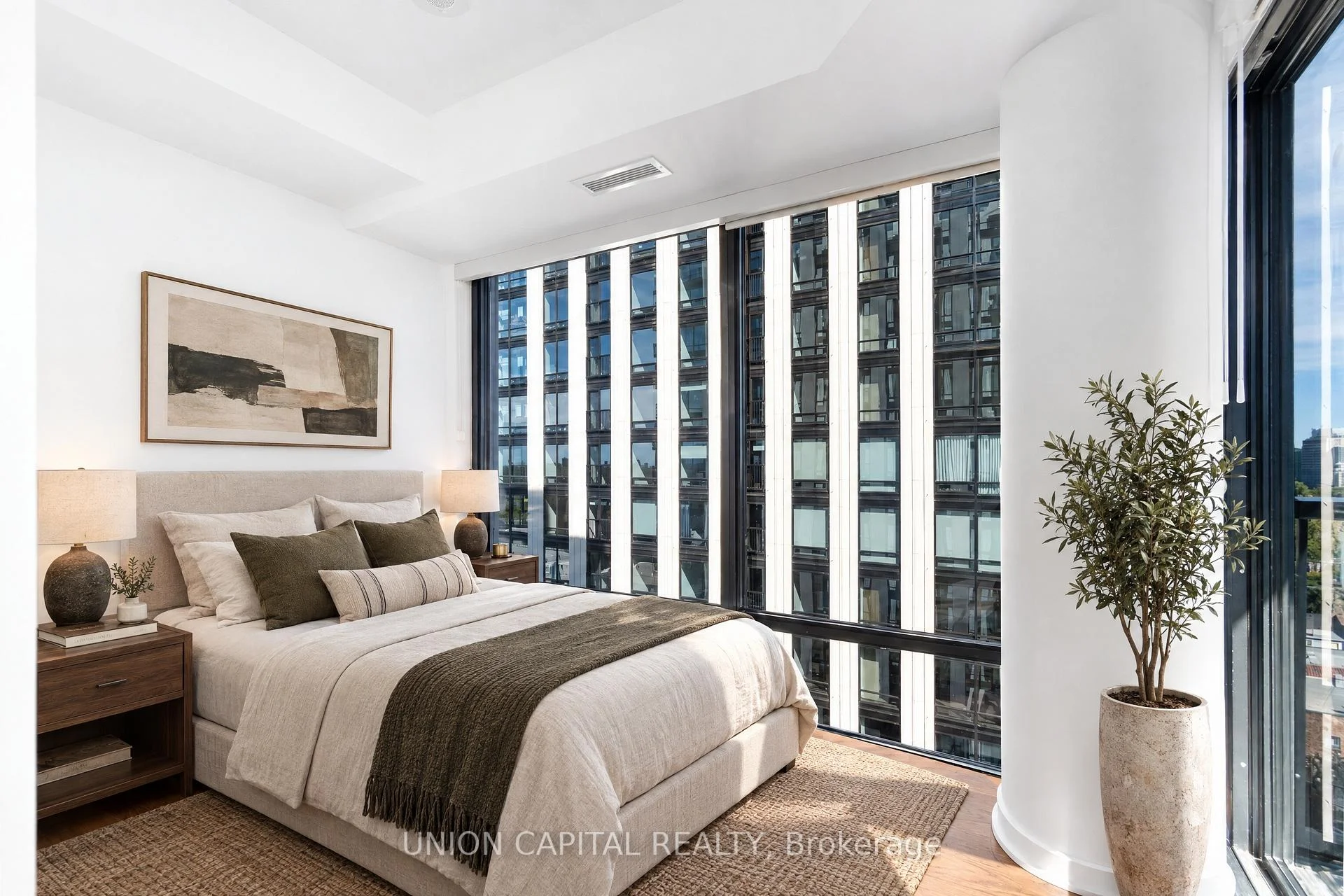Photo 6 of Unit 1802, 91 Montclair Avenue, Toronto, Forest Hill South — HOMEH