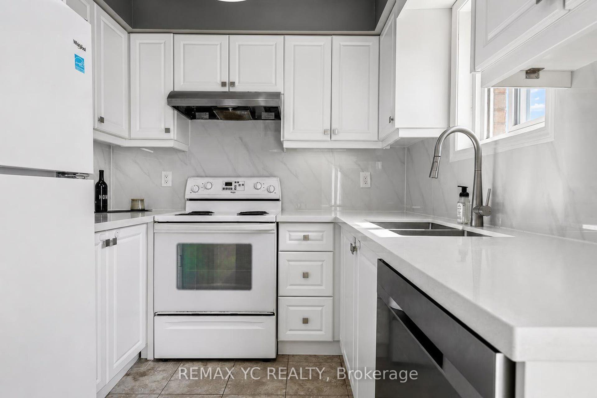 Photo 14 of 18 Coleman Drive, Barrie, Edgehill Drive — HOMEH