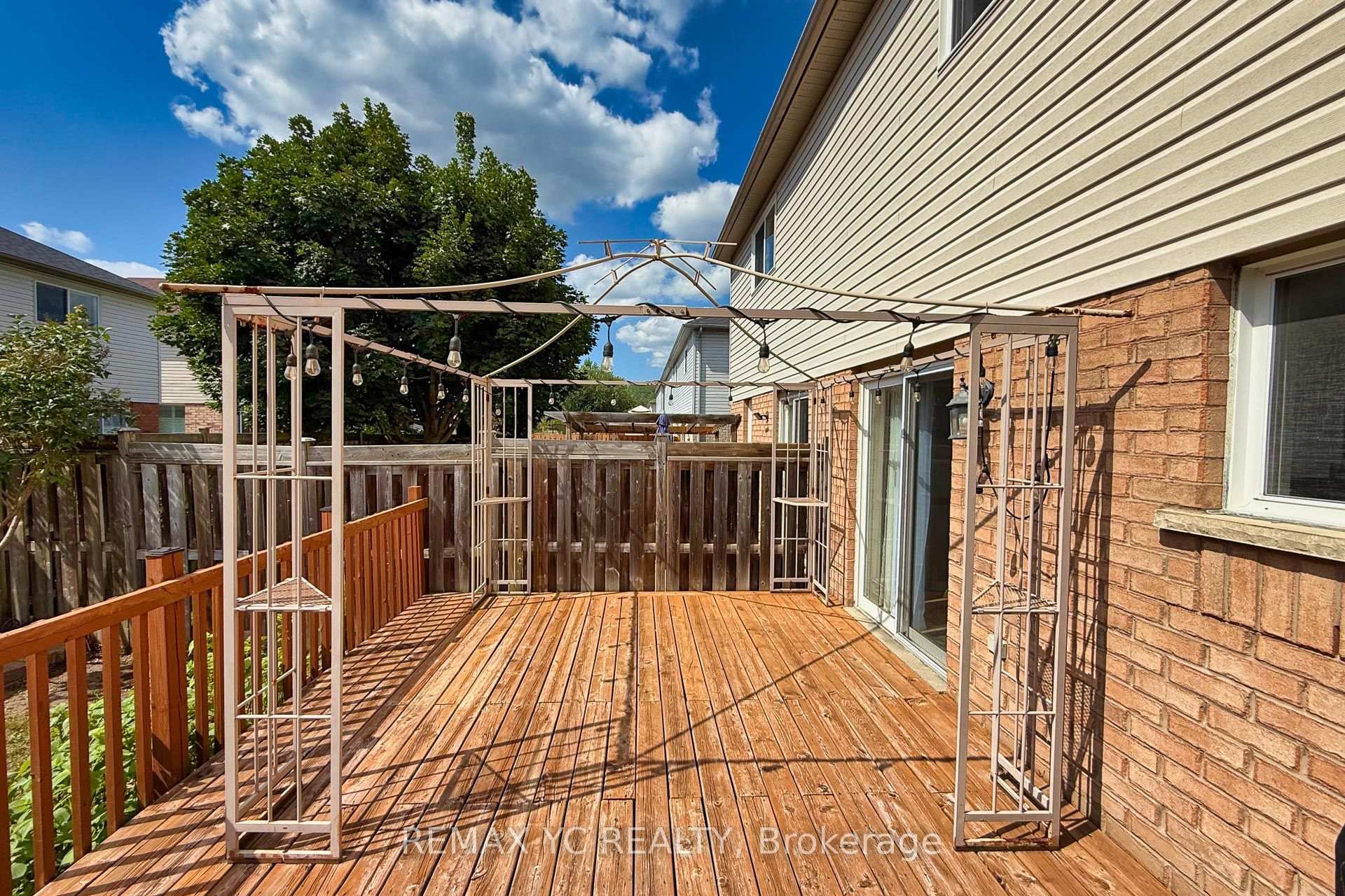 Photo 30 of 18 Coleman Drive, Barrie, Edgehill Drive — HOMEH