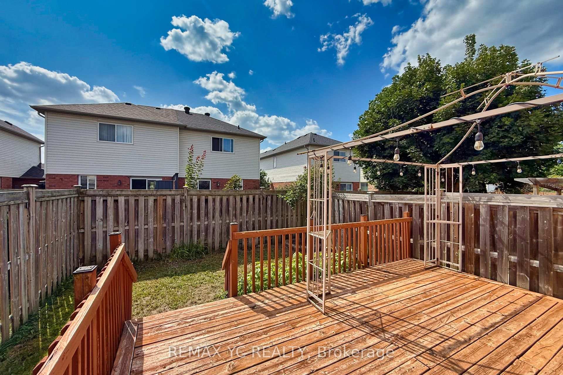 Photo 31 of 18 Coleman Drive, Barrie, Edgehill Drive — HOMEH
