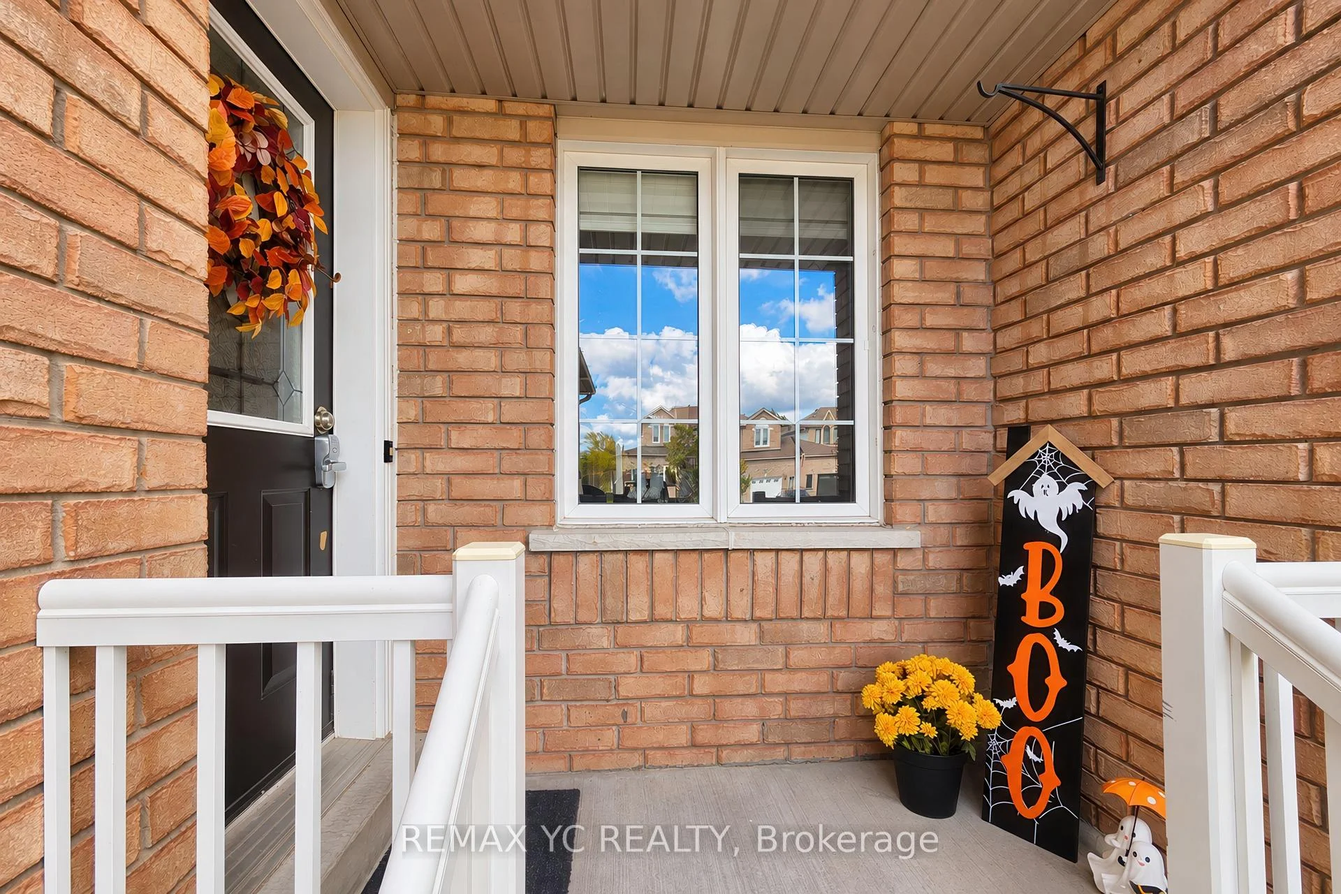 Photo 3 of 18 Coleman Drive, Barrie, Edgehill Drive — HOMEH