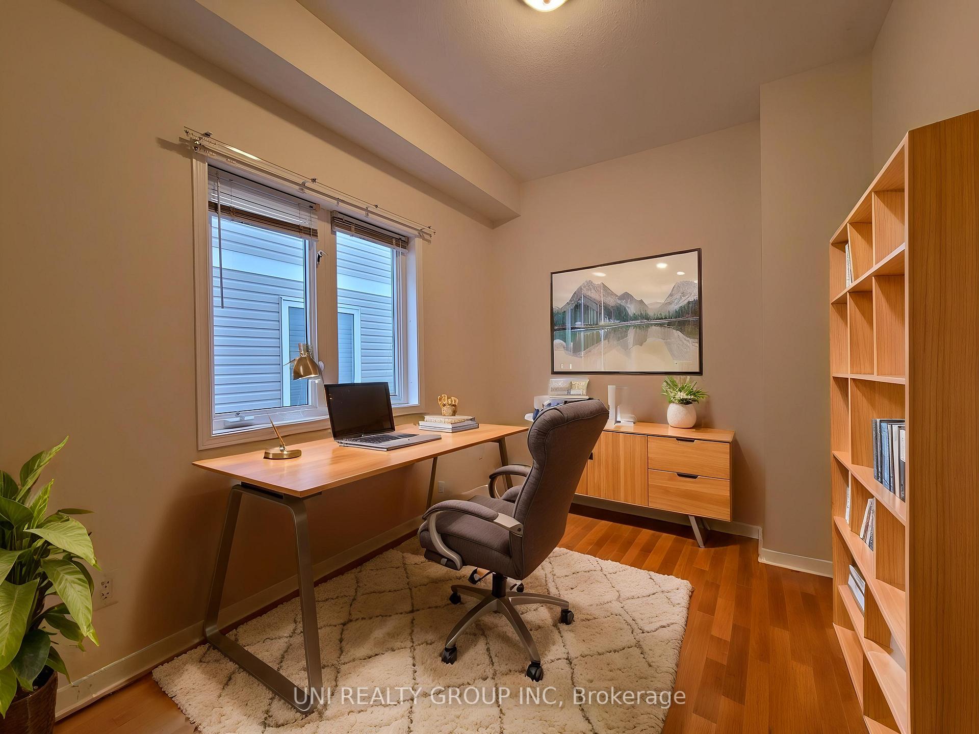 Photo 4 of 12 Staten Way, Ottawa, Central Park — HOMEH
