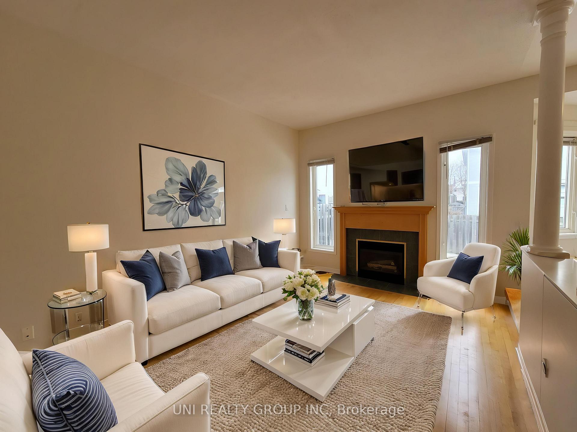 Photo 10 of 12 Staten Way, Ottawa, Central Park — HOMEH
