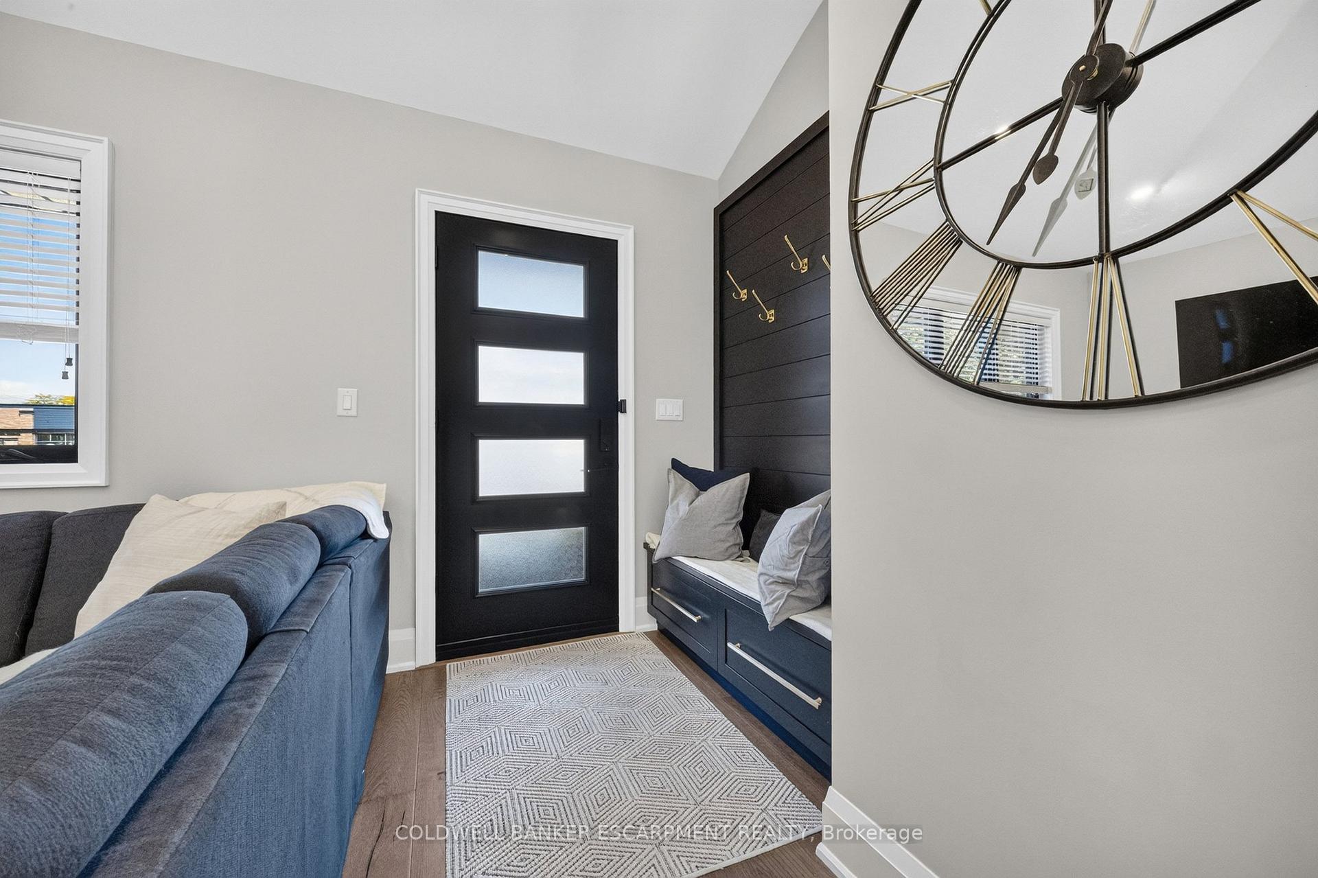 Photo 6 of 18 Meadvale Road, Halton Hills, Acton — HOMEH