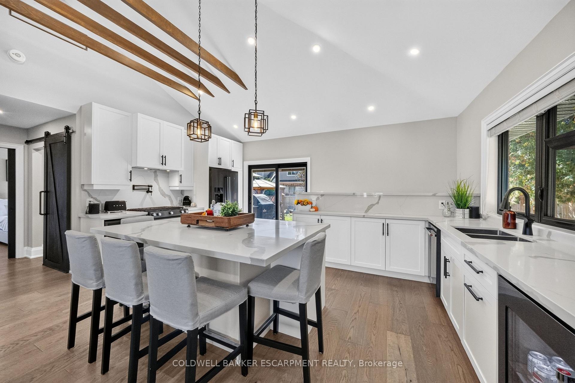 Photo 13 of 18 Meadvale Road, Halton Hills, Acton — HOMEH