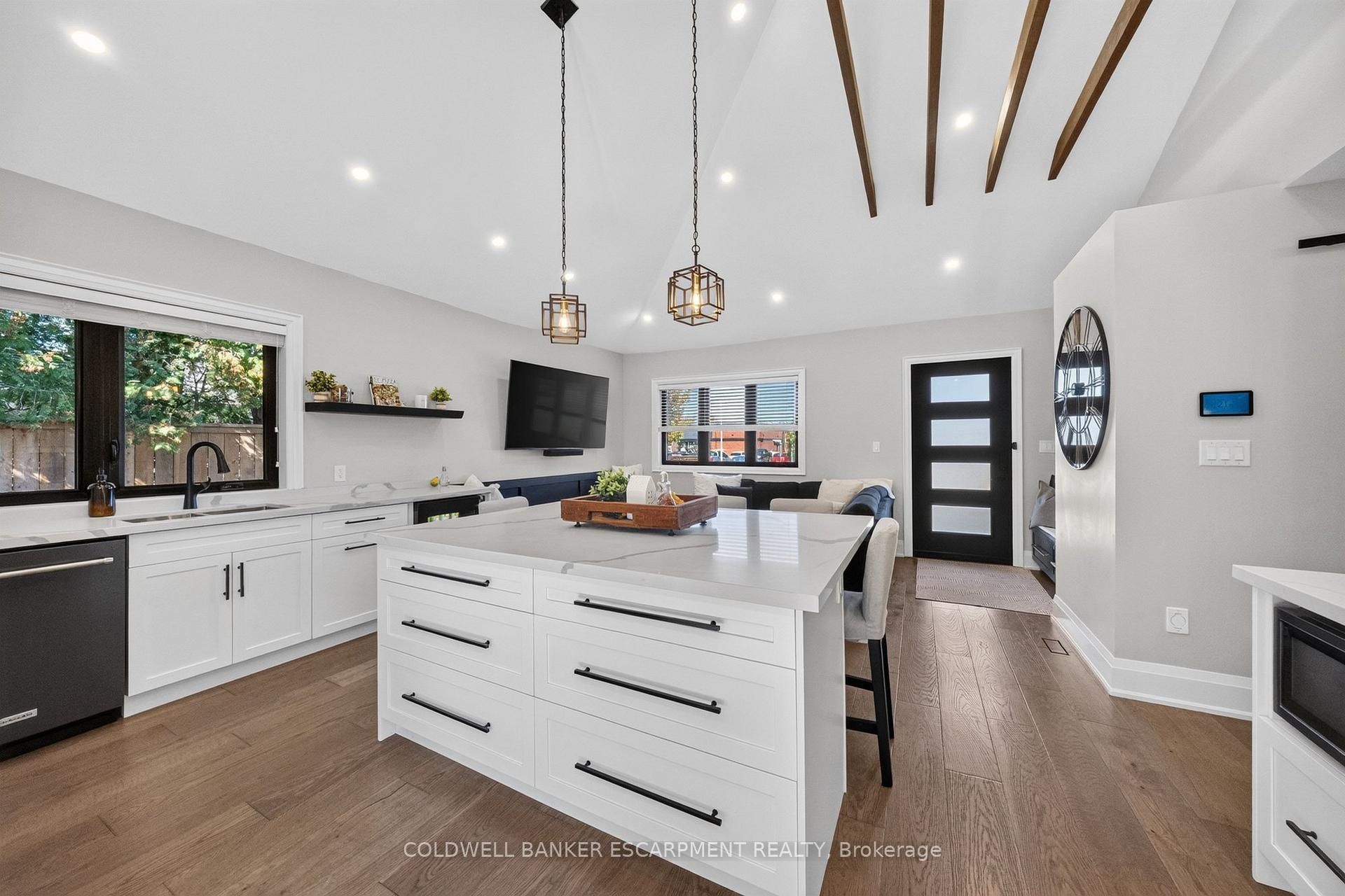 Photo 18 of 18 Meadvale Road, Halton Hills, Acton — HOMEH