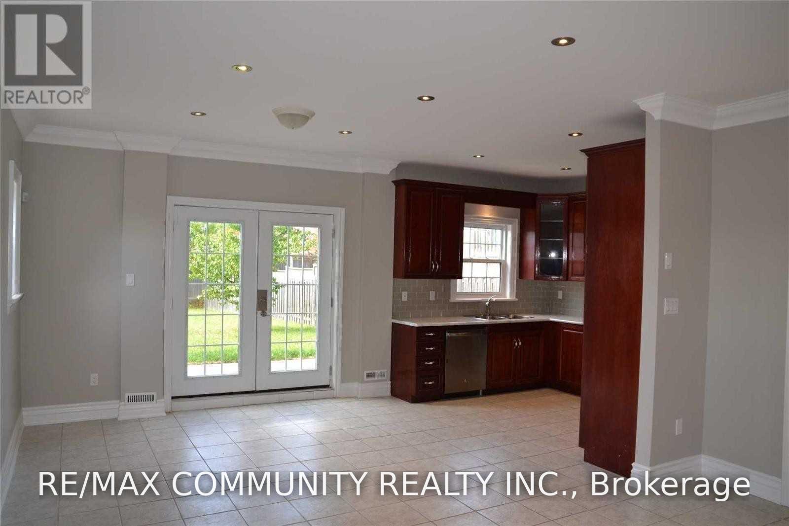 Photo 3 of Unit BSMT, 38 Bestview Crescent, Vaughan, Rural Vaughan — HOMEH