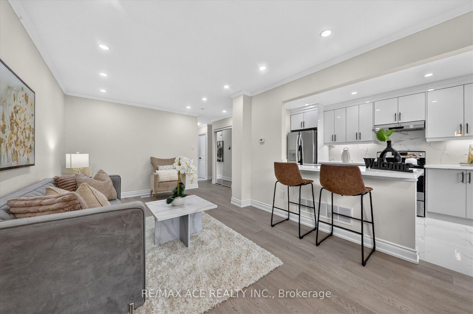 Photo 13 of 101 Greenfield Crescent, Whitby, Blue Grass Meadows — HOMEH