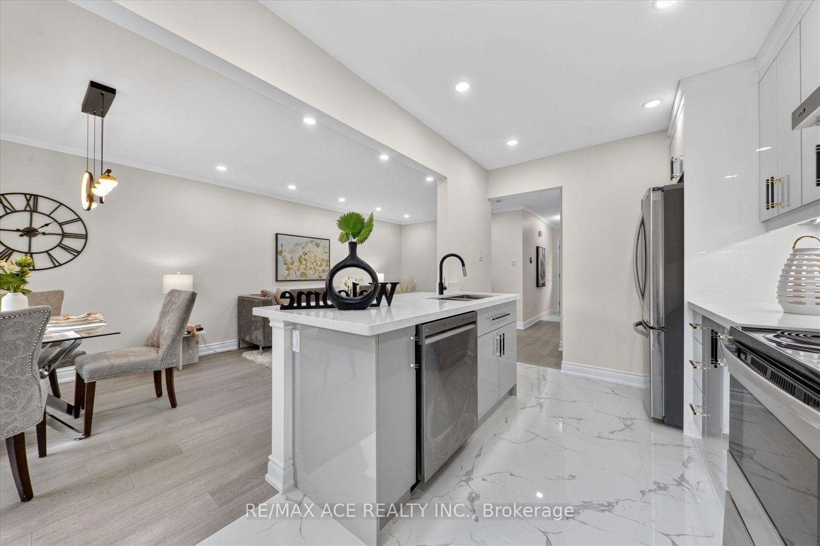 Photo 17 of 101 Greenfield Crescent, Whitby, Blue Grass Meadows — HOMEH