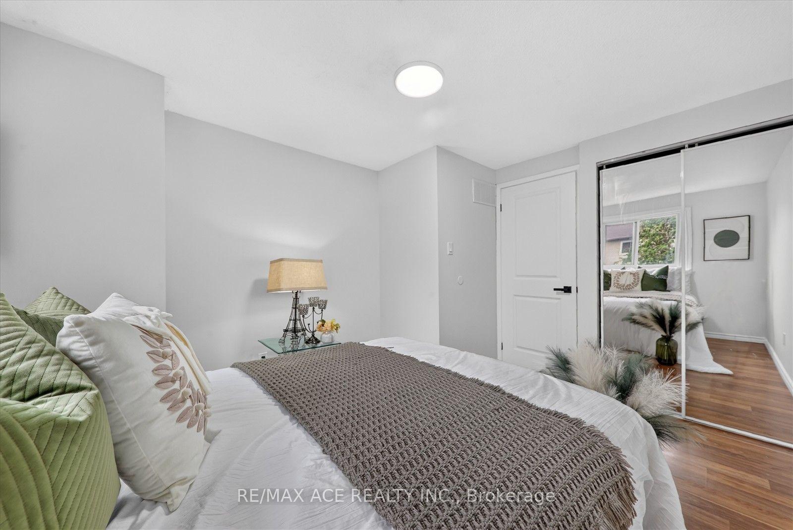 Photo 25 of 101 Greenfield Crescent, Whitby, Blue Grass Meadows — HOMEH